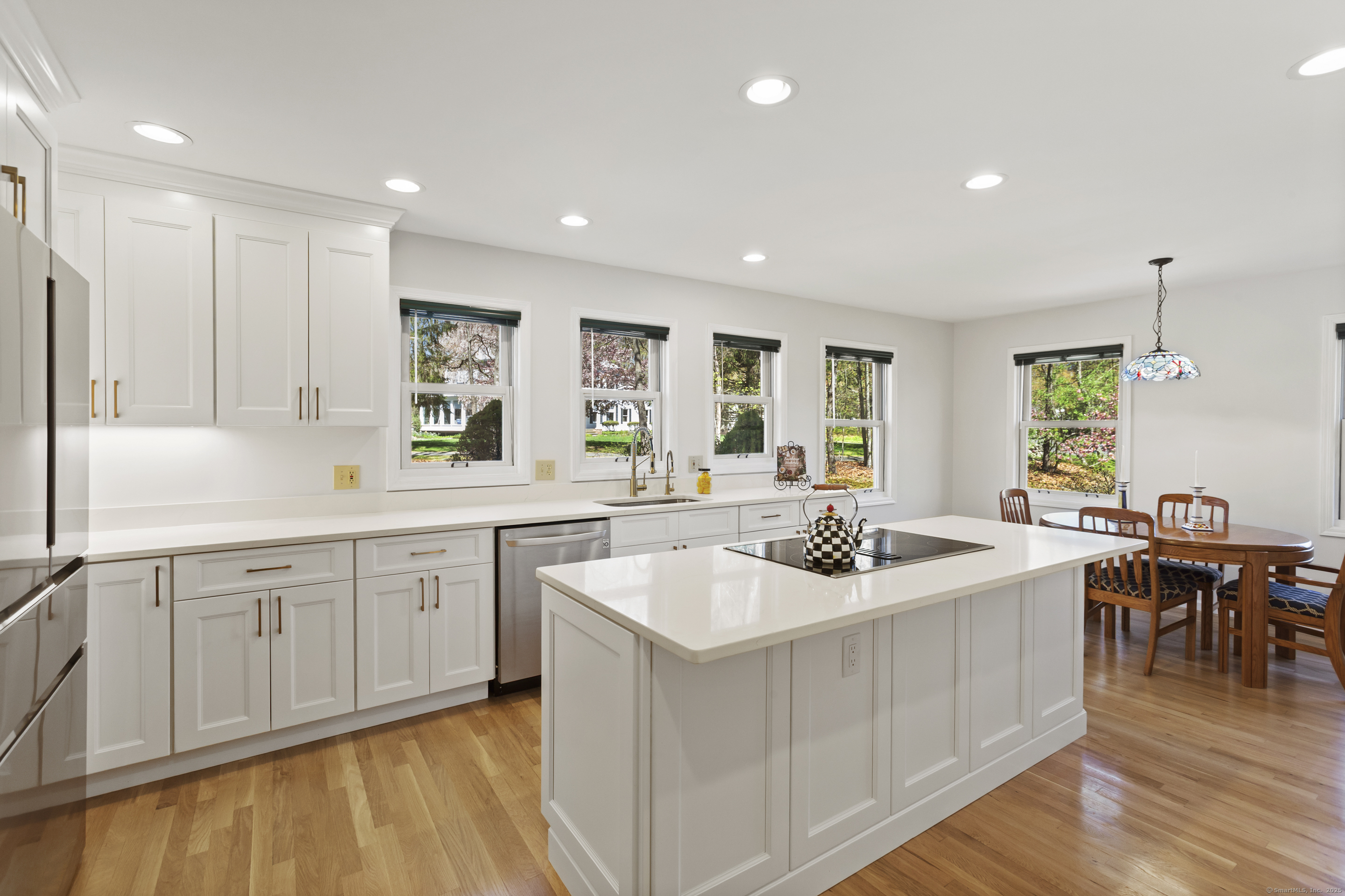 Danbury, Connecticut, 06811, United States, 4 Bedrooms Bedrooms, ,4 BathroomsBathrooms,Residential,For Sale,1792993