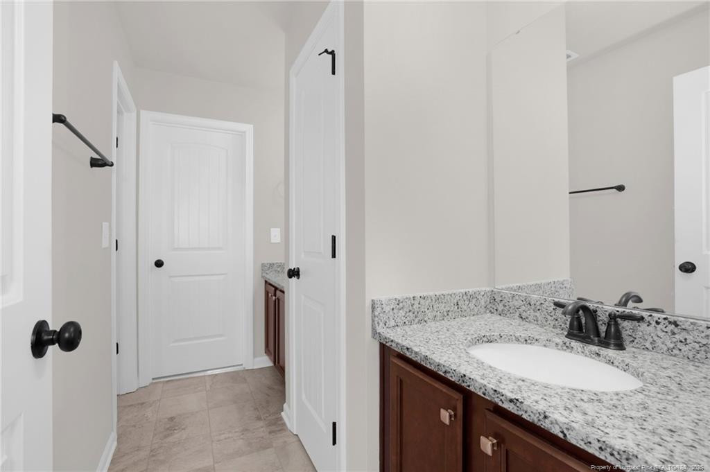 Fayetteville, North Carolina, 28312, United States, 5 Bedrooms Bedrooms, ,4 BathroomsBathrooms,Residential,For Sale,1962756