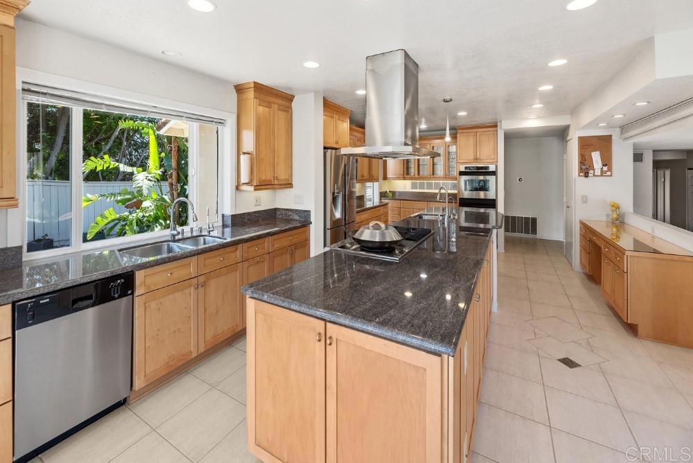 San Diego, California, 92064, United States, 4 Bedrooms Bedrooms, ,3 BathroomsBathrooms,Residential,For Sale,1827869
