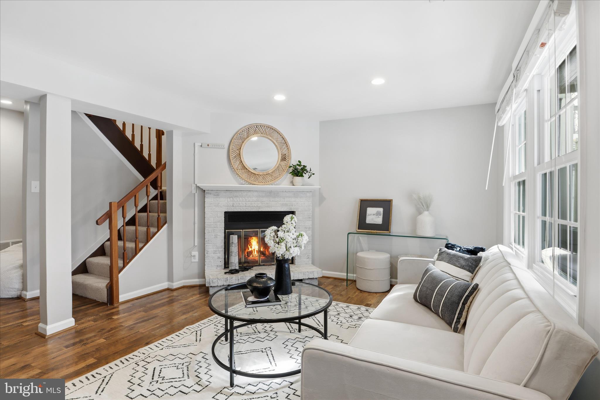 Reston, Virginia, 20194, United States, 2 Bedrooms Bedrooms, ,4 BathroomsBathrooms,Residential,For Sale,2015331