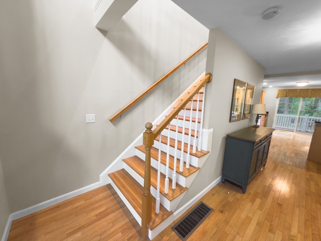 Haverhill, Massachusetts, 01830, United States, 2 Bedrooms Bedrooms, ,3 BathroomsBathrooms,Residential,For Sale,1940361