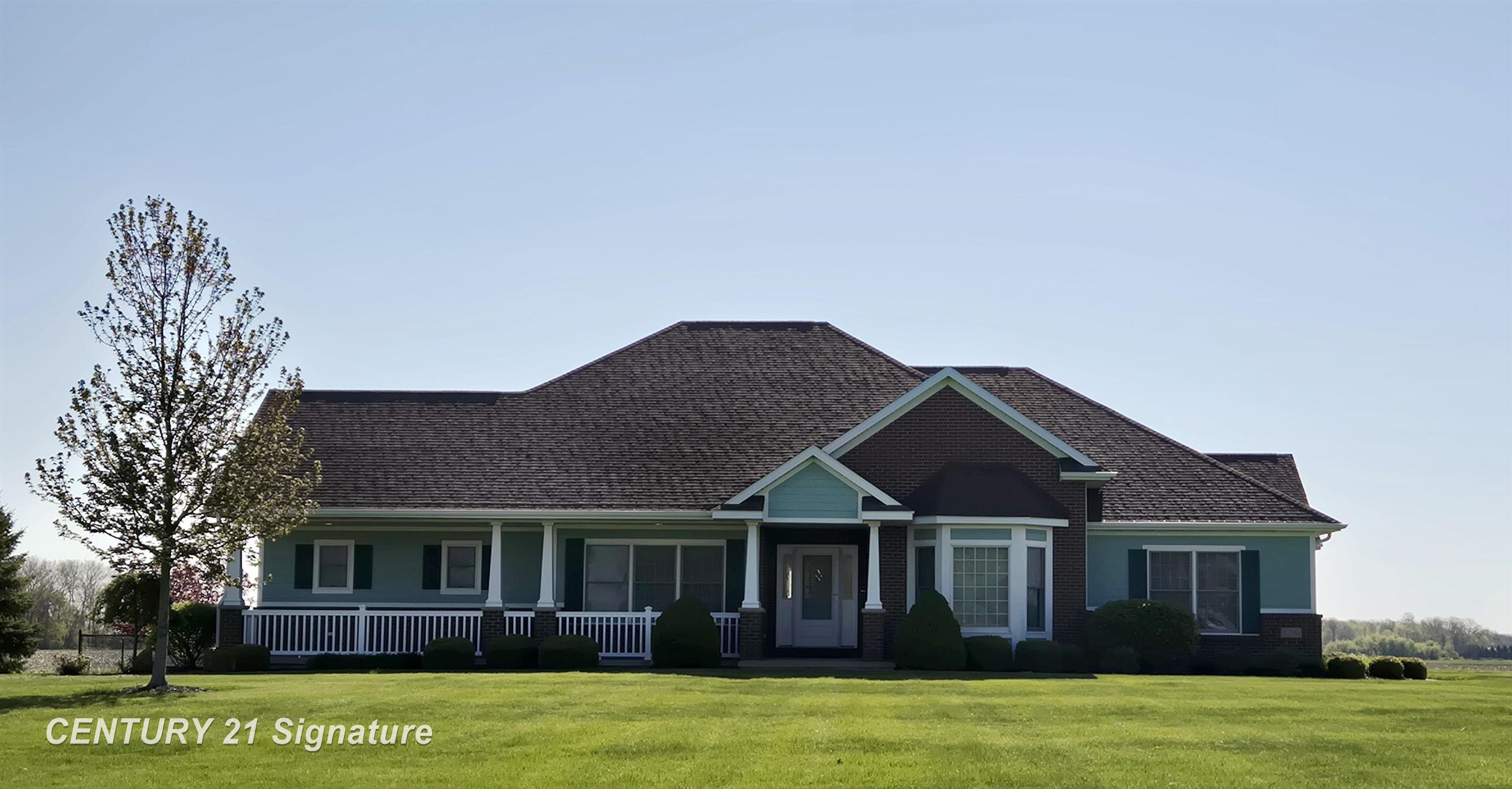 Freeland, Michigan, 48623, United States, 5 Bedrooms Bedrooms, ,4 BathroomsBathrooms,Residential,For Sale,1973671