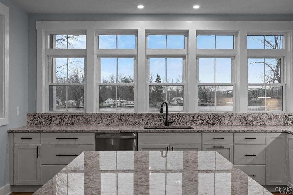 Phoenix, New York, 13135, United States, 3 Bedrooms Bedrooms, ,2 BathroomsBathrooms,Residential,For Sale,1985386