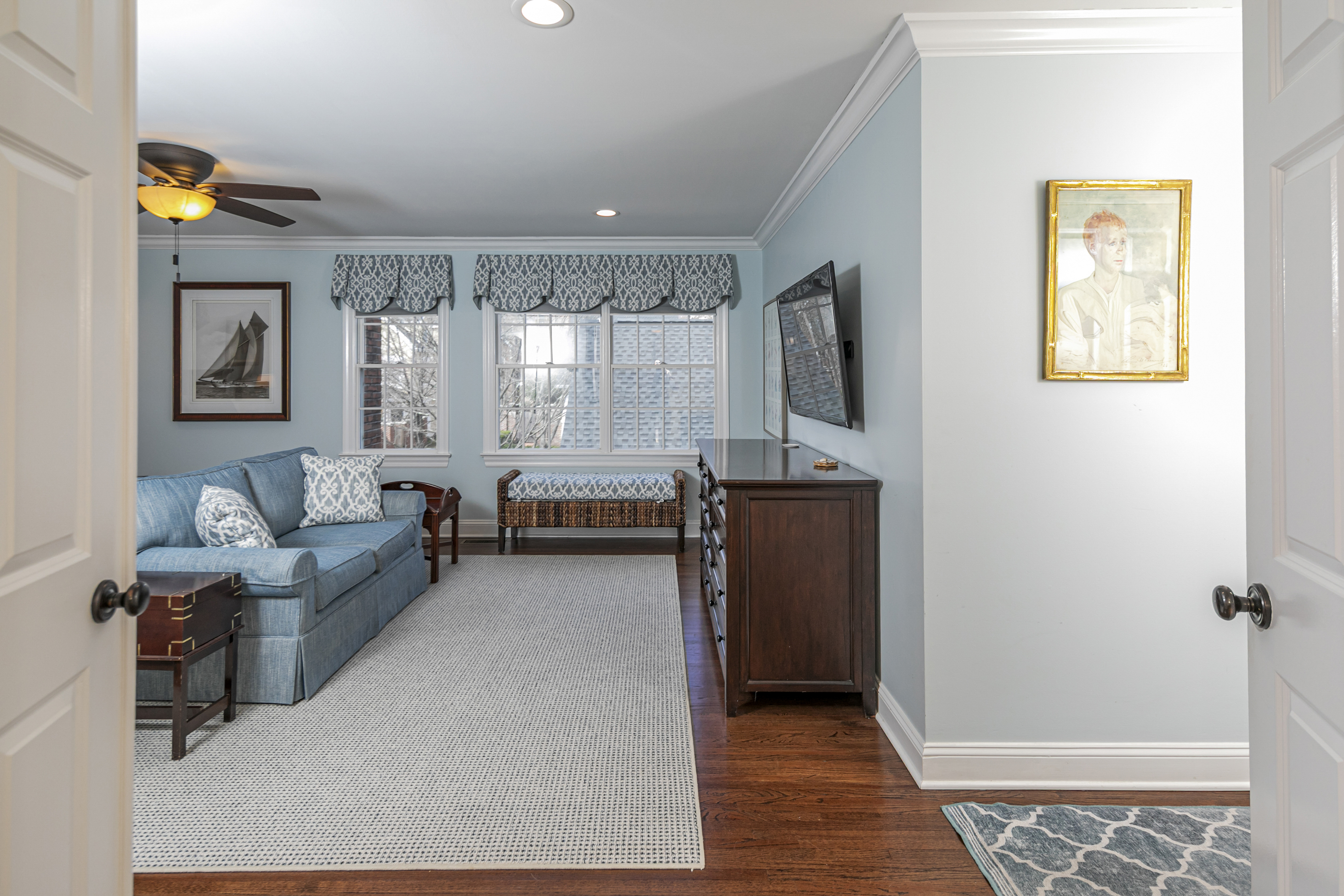  Exceptional Design and Thoughtful Updates in a Rare Governors Lane Offering - 物件實景