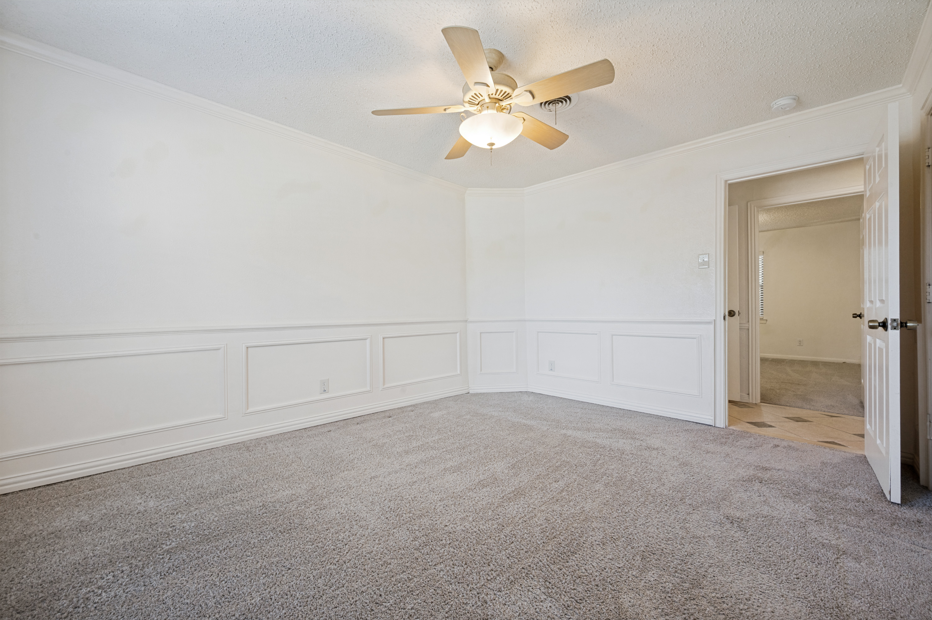  221 Linda Lane, Irving, TX, 75062 - 物件實景