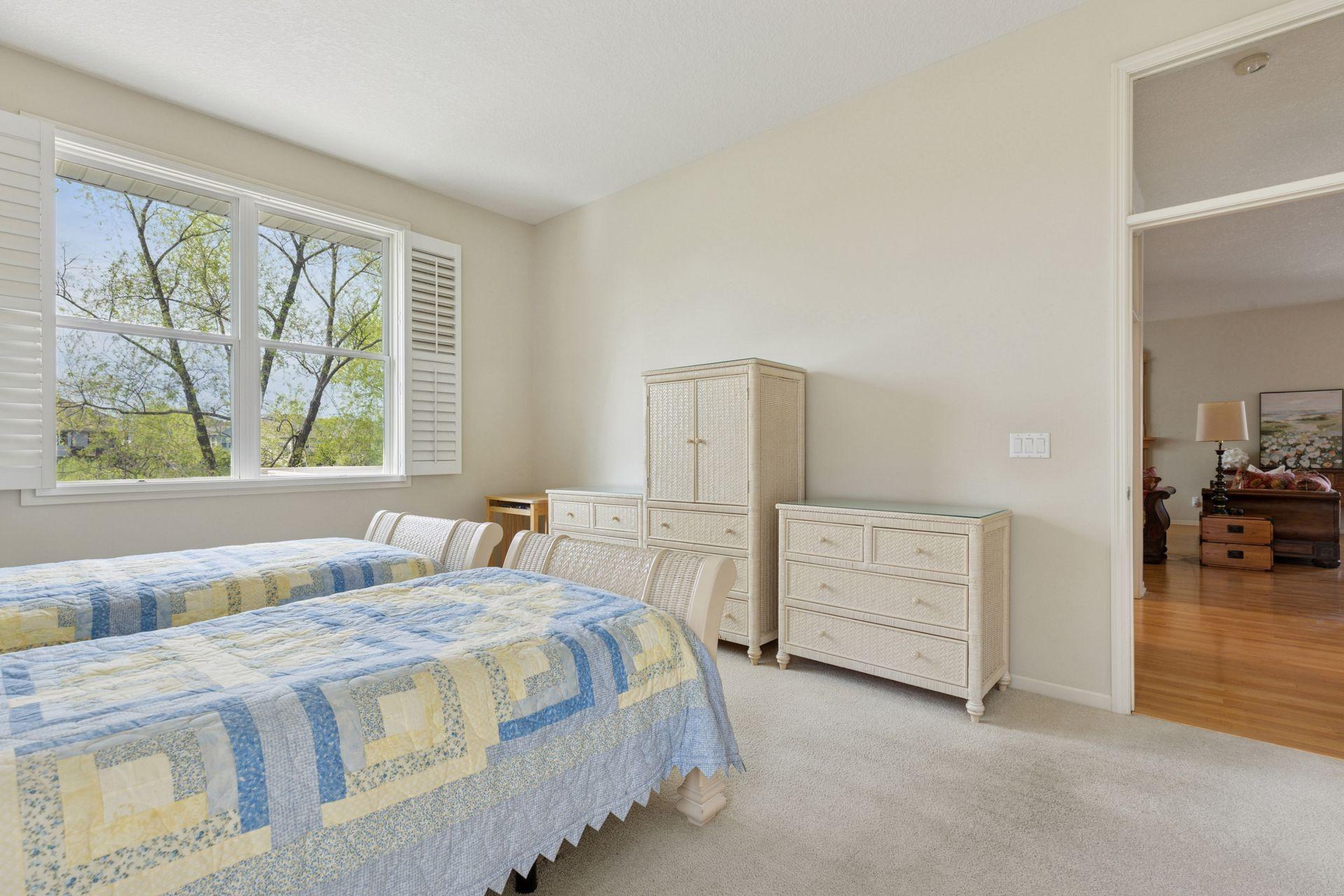 Plymouth, Minnesota, 55446, United States, 3 Bedrooms Bedrooms, ,3 BathroomsBathrooms,Residential,For Sale,1827815