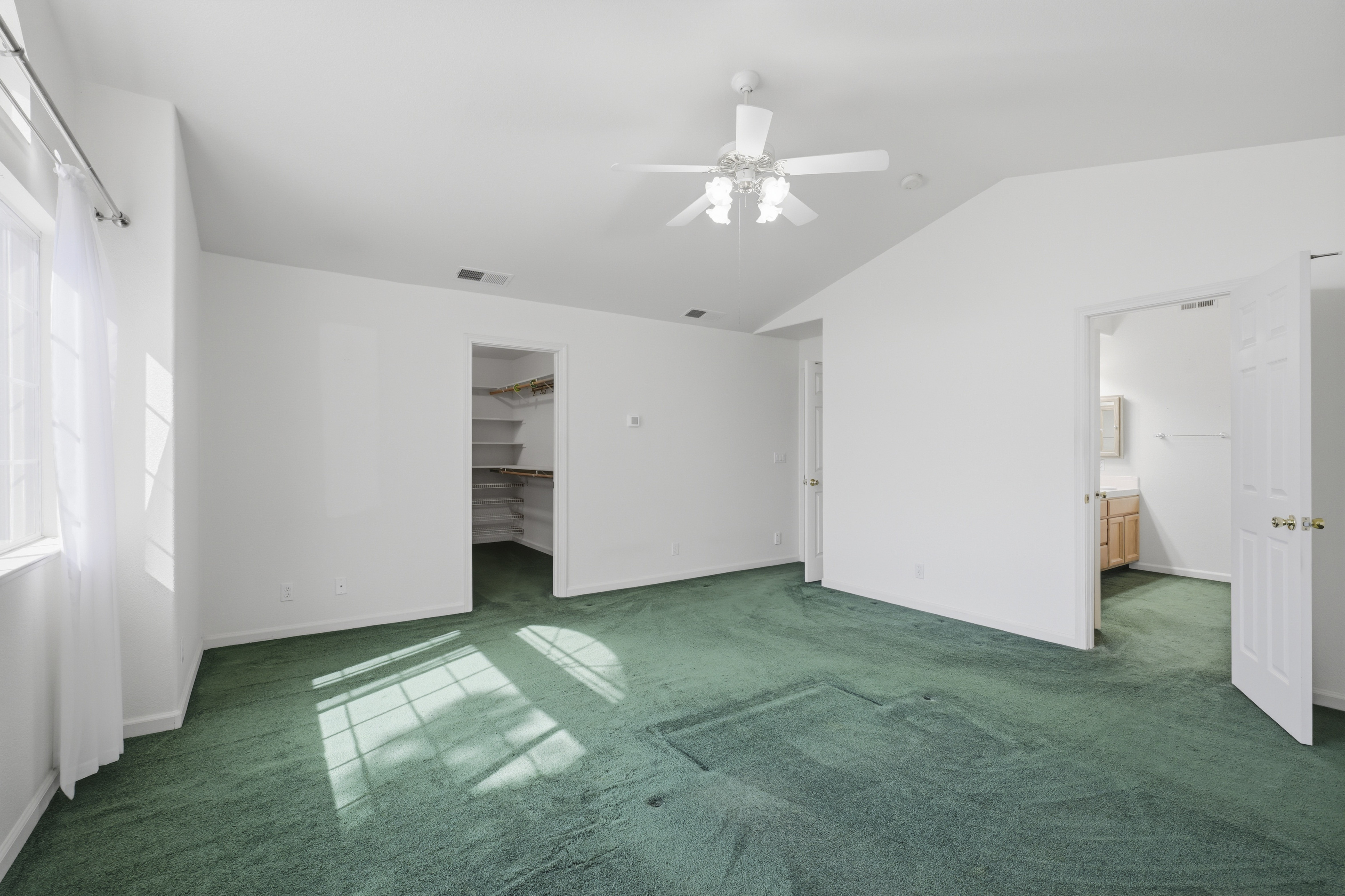  1240 Camino Capistrano, Roseville, CA 95747 - 物件實景