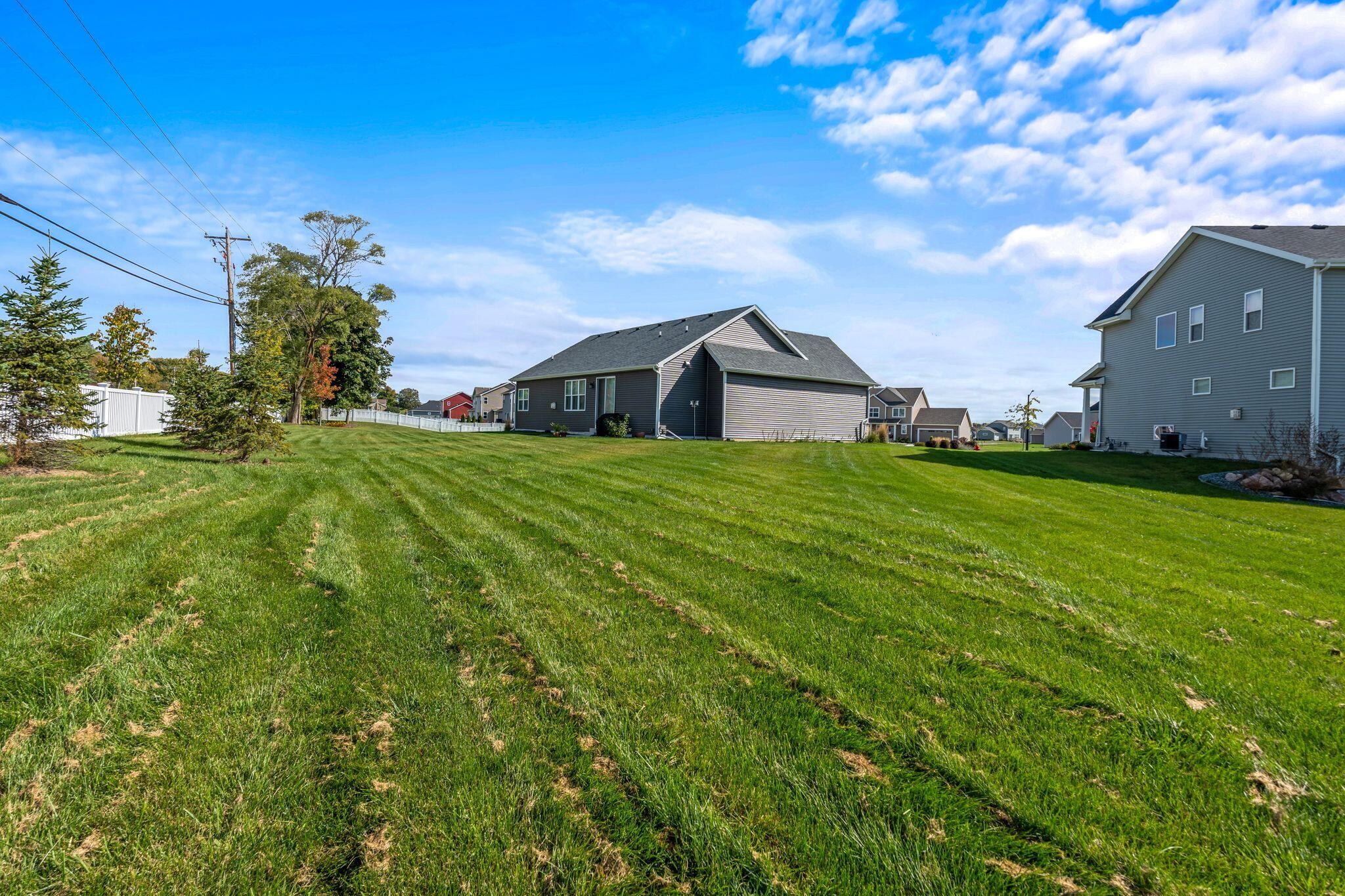 Menomonee Falls, Wisconsin, 53051, United States, 3 Bedrooms Bedrooms, ,2 BathroomsBathrooms,Residential,For Sale,1976595