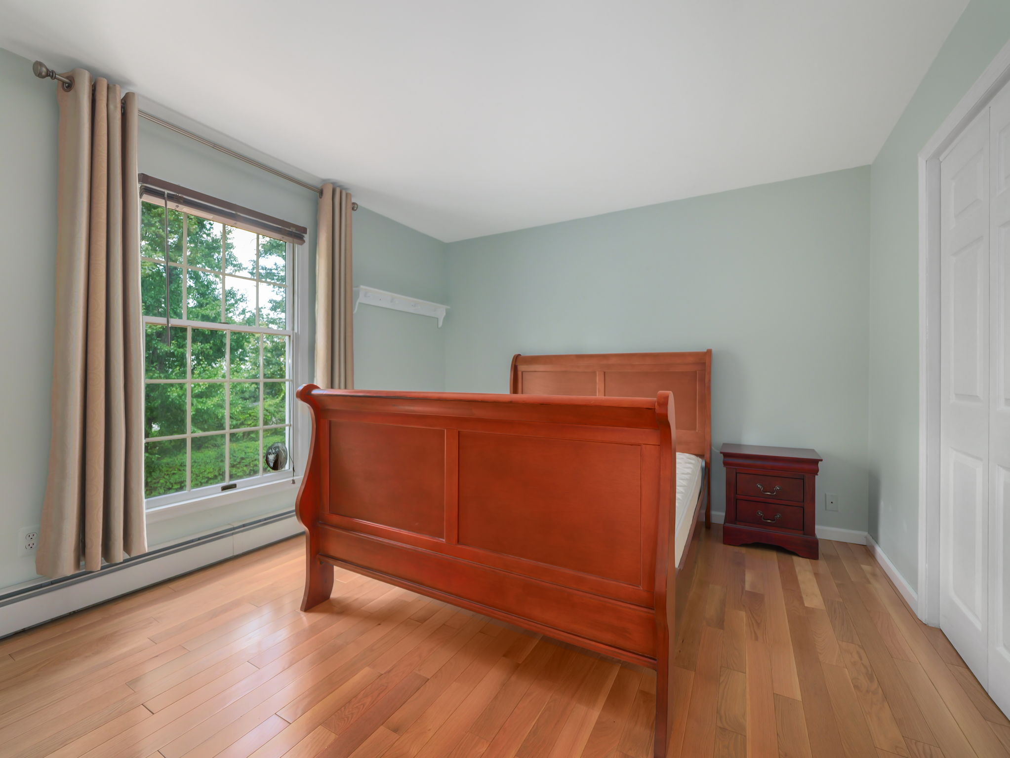Lincoln Park, New Jersey, 07035, United States, 4 Bedrooms Bedrooms, ,3 BathroomsBathrooms,Residential,For Sale,1942822