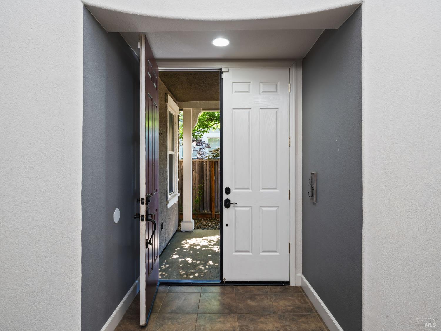 Vacaville, California, 95687, United States, 5 Bedrooms Bedrooms, ,4 BathroomsBathrooms,Residential,For Sale,1828372