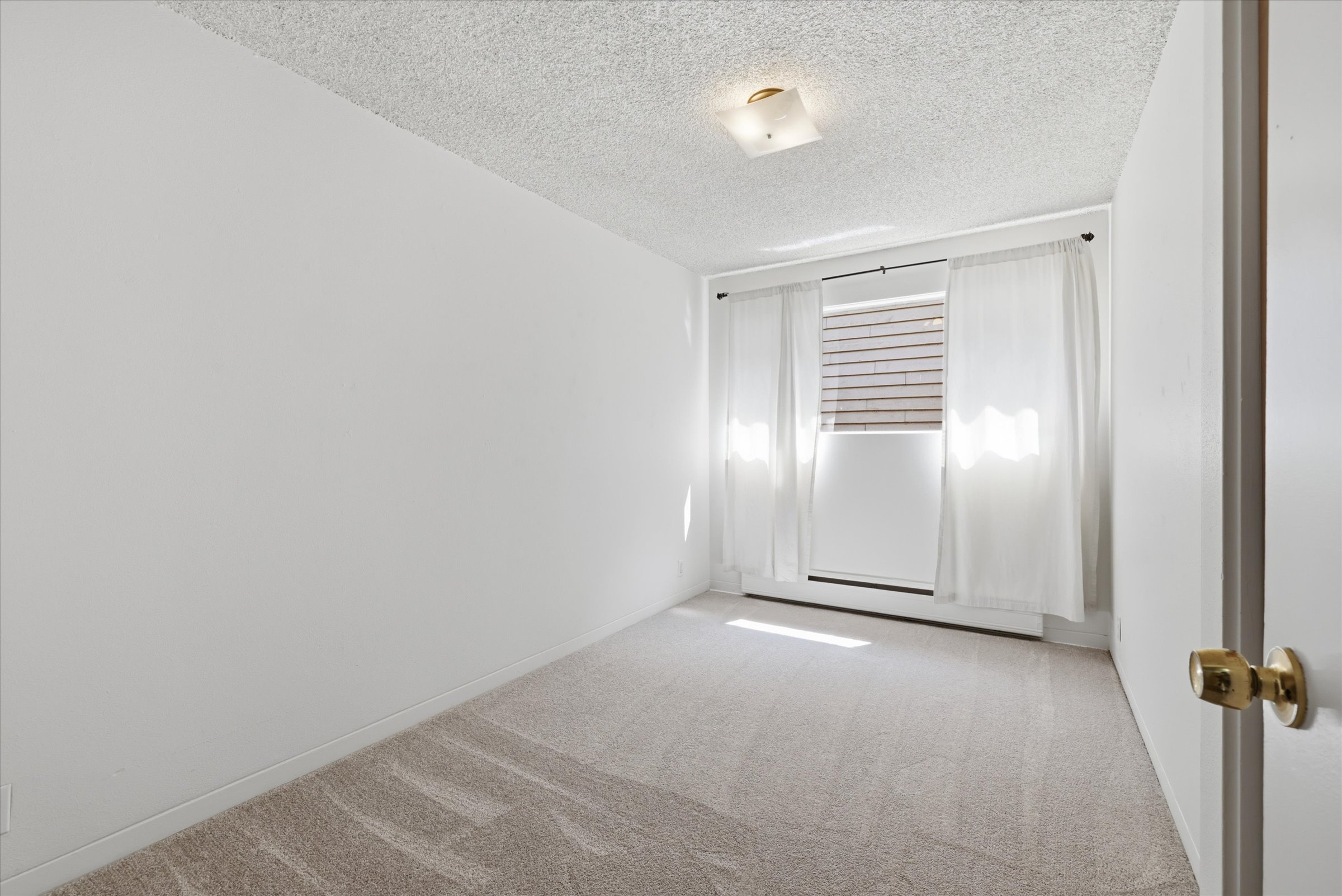  2657 Thorndyke Ave W, Seattle, WA 98199 - 物件實景
