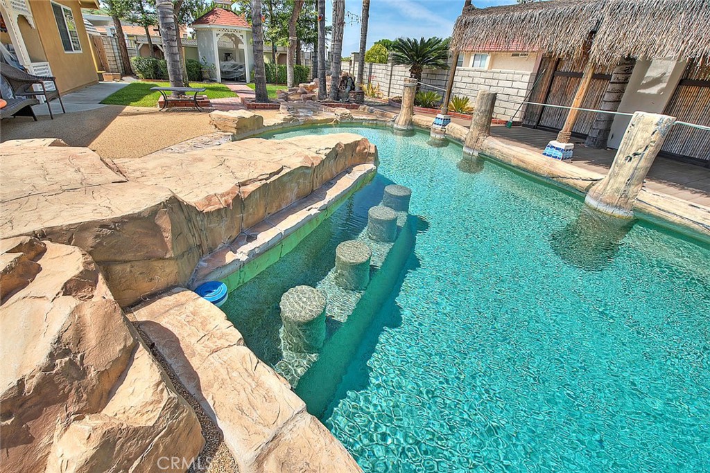 Loma Linda, California, 92354, United States, 4 Bedrooms Bedrooms, ,2 BathroomsBathrooms,Residential,For Sale,2007501