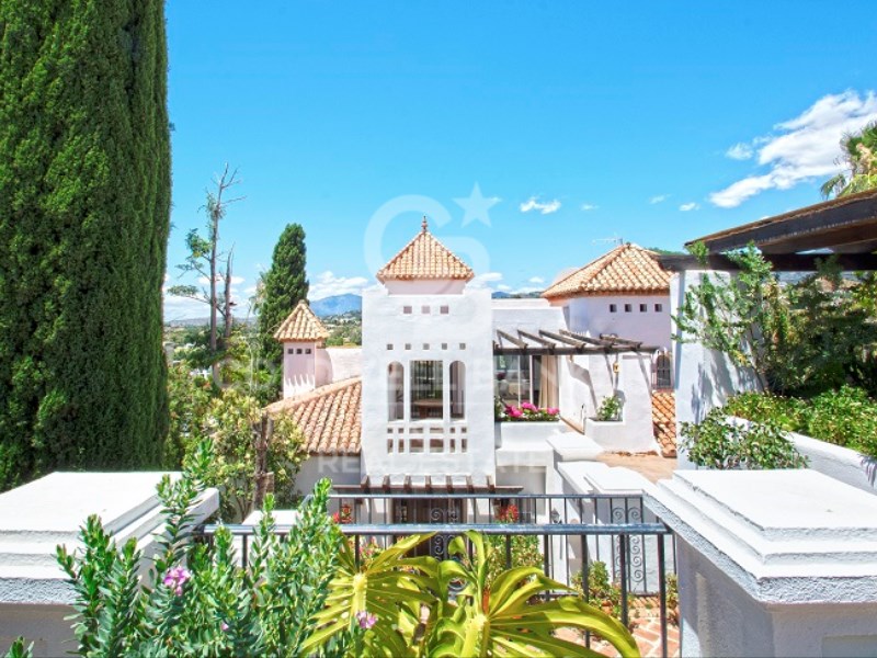 Marbella, Andalusia, ES, 5 Bedrooms Bedrooms, ,4 BathroomsBathrooms,Residential,For Sale,1848501