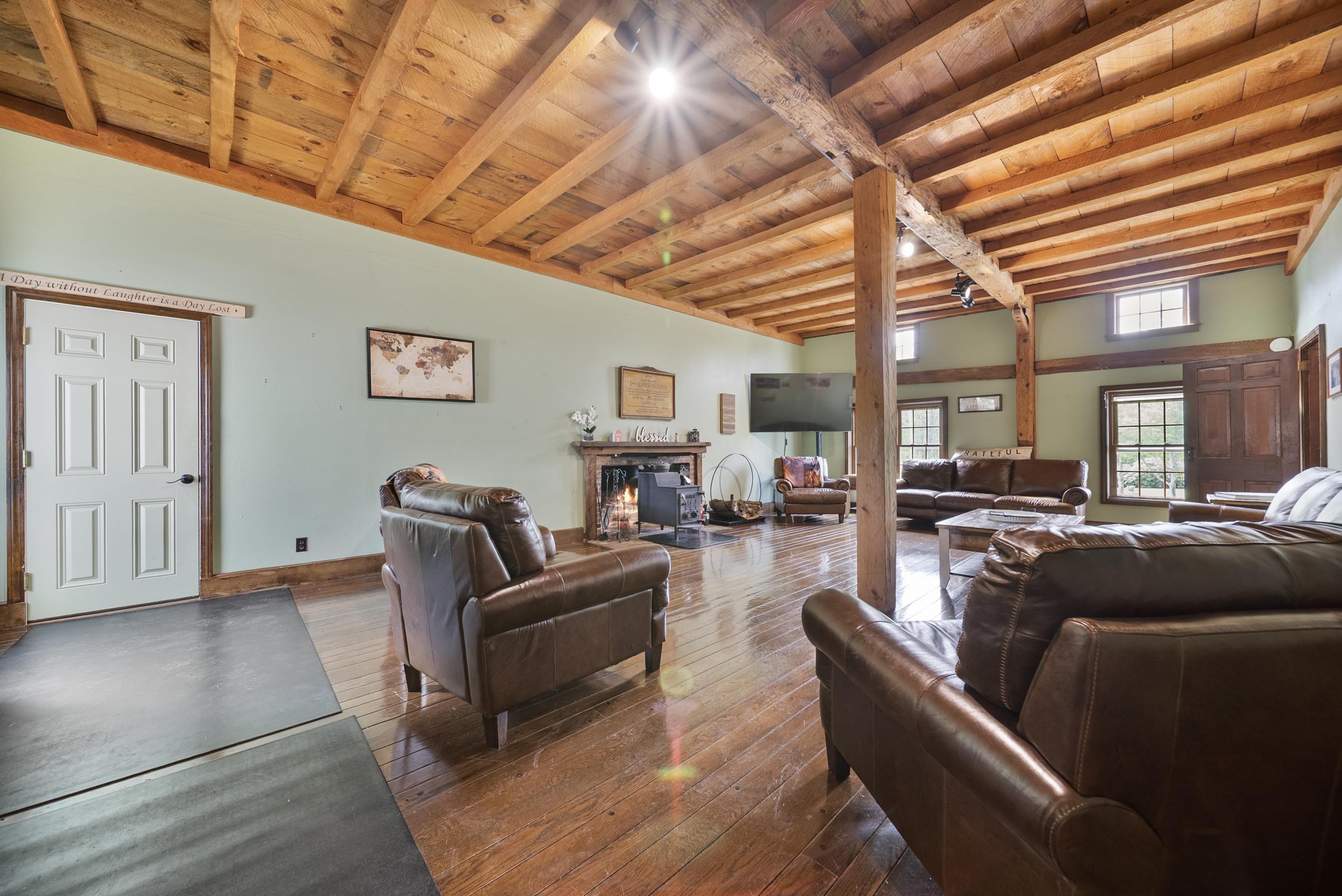 Francestown, New Hampshire, 03043, United States, 5 Bedrooms Bedrooms, ,4 BathroomsBathrooms,Residential,For Sale,1827172
