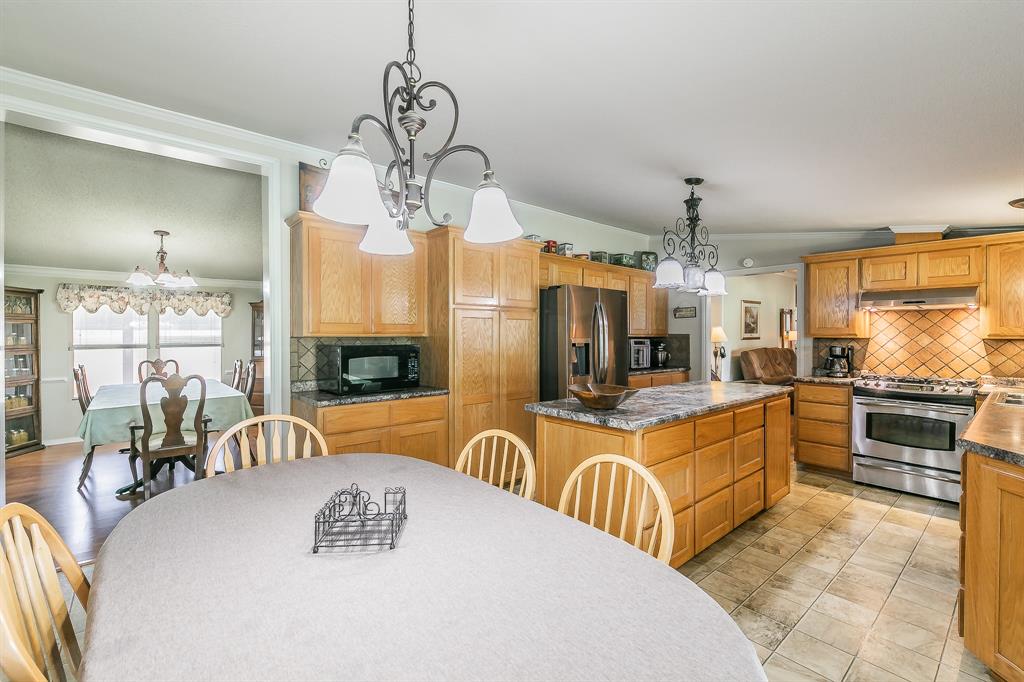 Joshua, Texas, 76058, United States, 4 Bedrooms Bedrooms, ,2 BathroomsBathrooms,Residential,For Sale,1905978