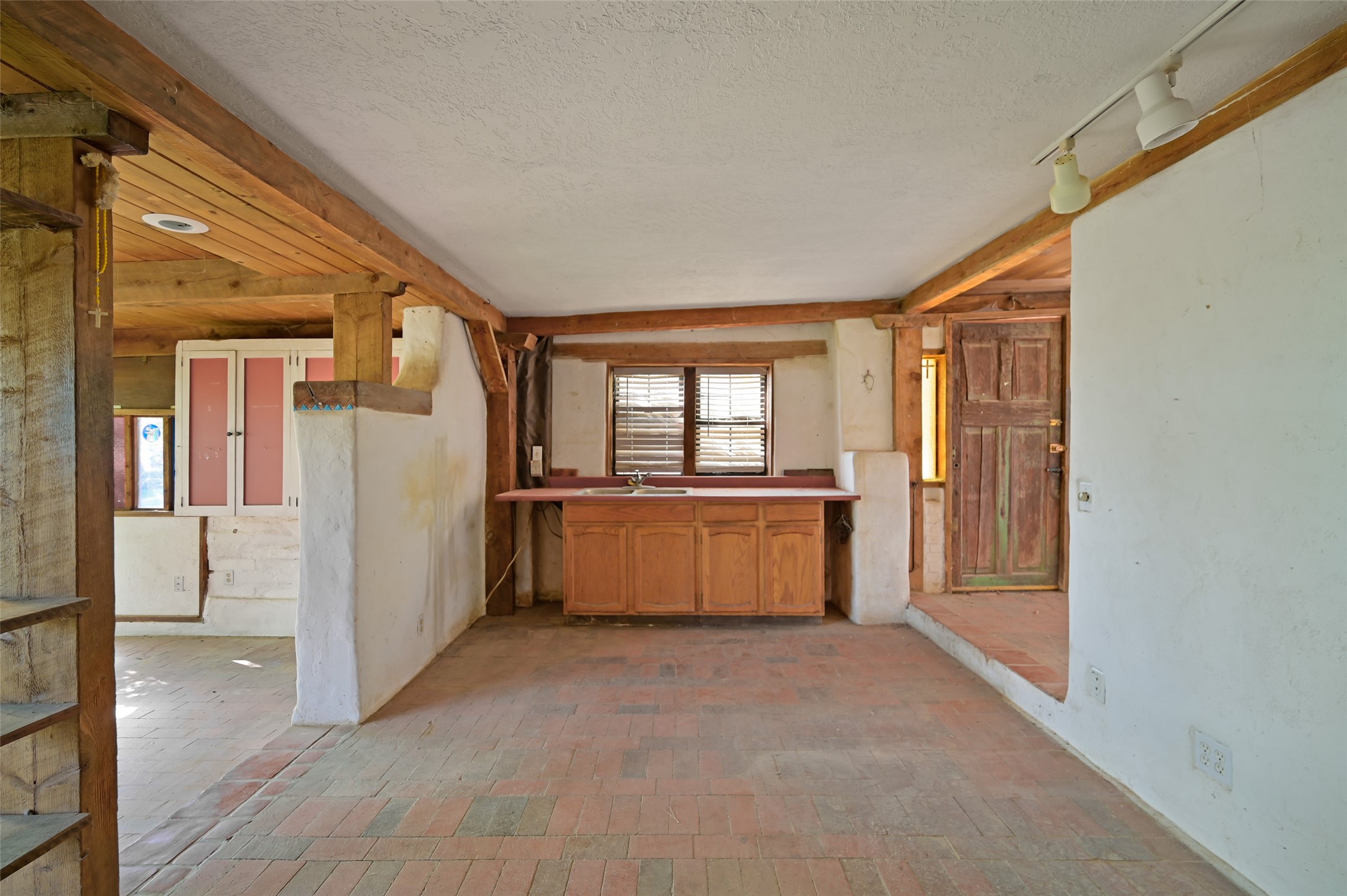  1325 Cerro Gordo Road - 物件實景