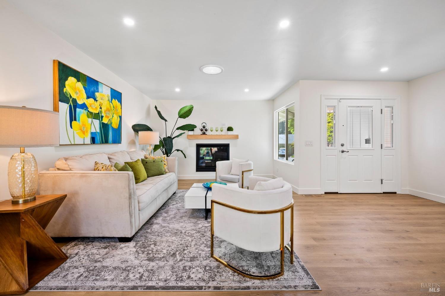 Santa Rosa, California, 95404, United States, 3 Bedrooms Bedrooms, ,2 BathroomsBathrooms,Residential,For Sale,1872467