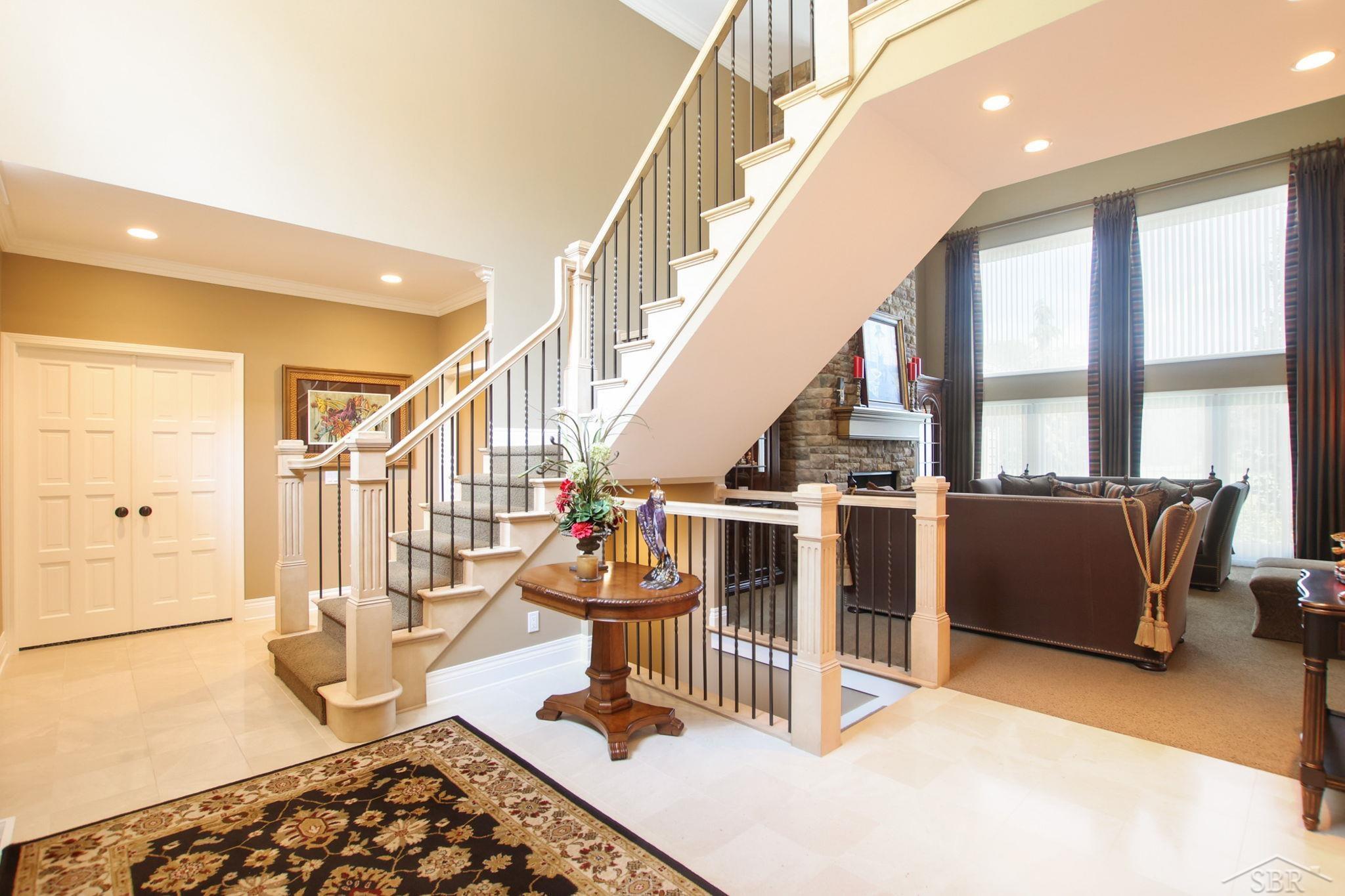 210 Golfview, Saginaw, Michigan, 48638, United States, 4 Bedrooms Bedrooms, ,6 BathroomsBathrooms,Residential,For Sale,210 Golfview,1320030