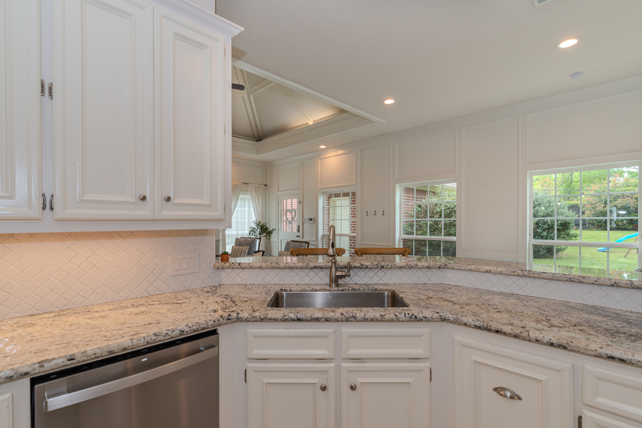 Beaumont, Texas, 77706, United States, 5 Bedrooms Bedrooms, ,4 BathroomsBathrooms,Residential,For Sale,1892171