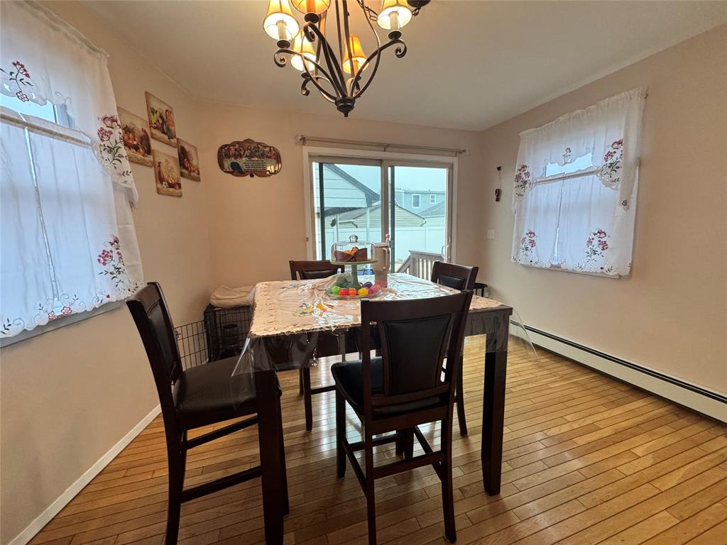 Copiague, New York, 11726, United States, 4 Bedrooms Bedrooms, ,3 BathroomsBathrooms,Residential,For Sale,1779560