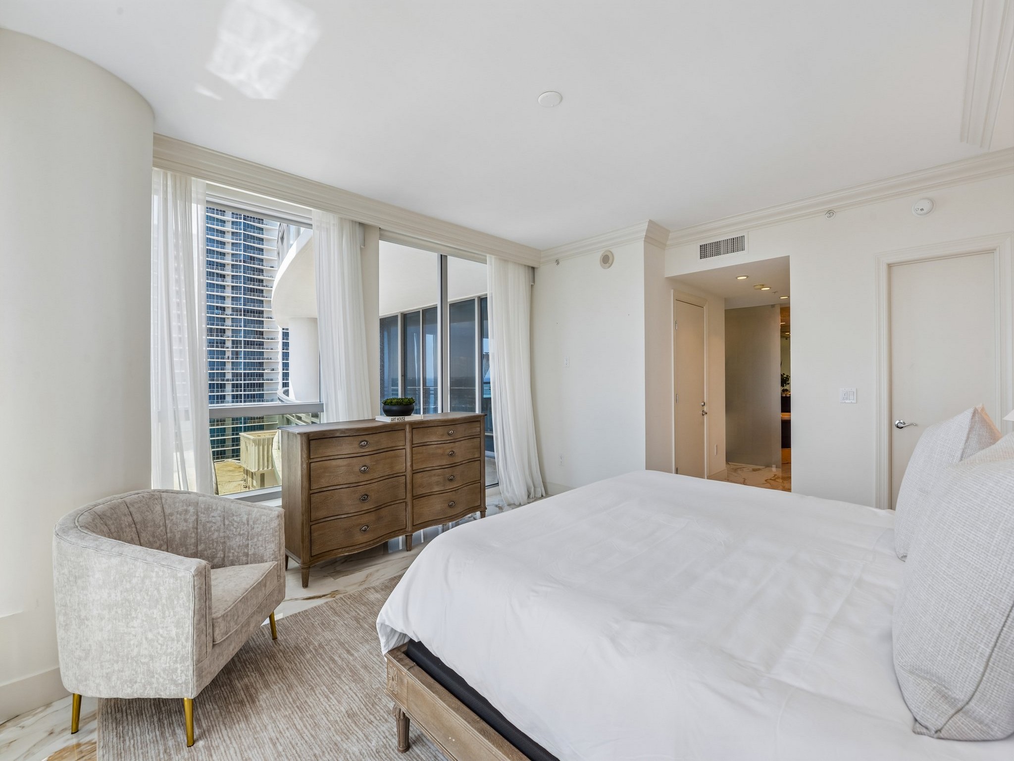  3535 S Ocean Dr, Hollywood, FL, 33019 - 物件實景