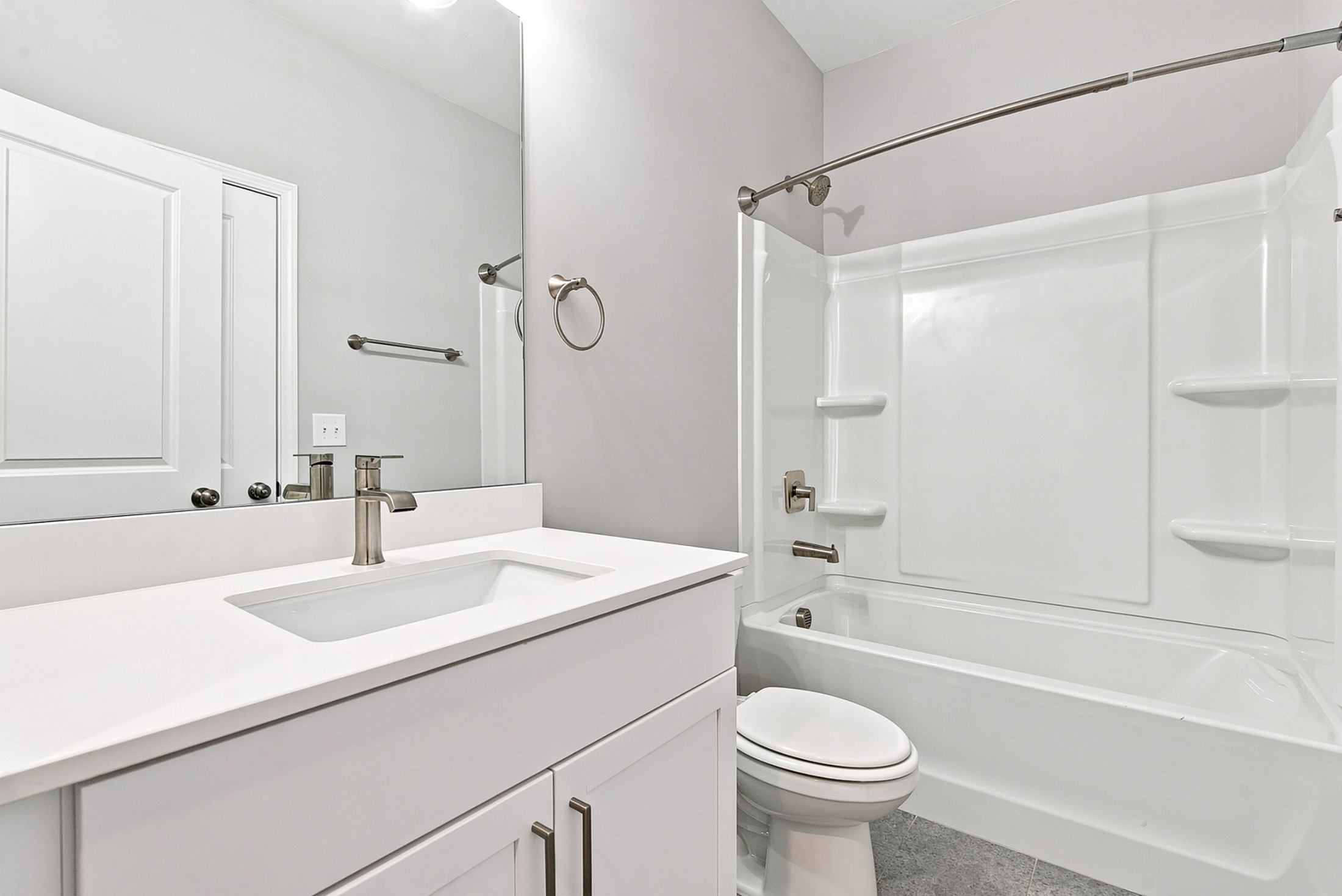  Beautifully Maintained Townhome In River Green - 物件實景
