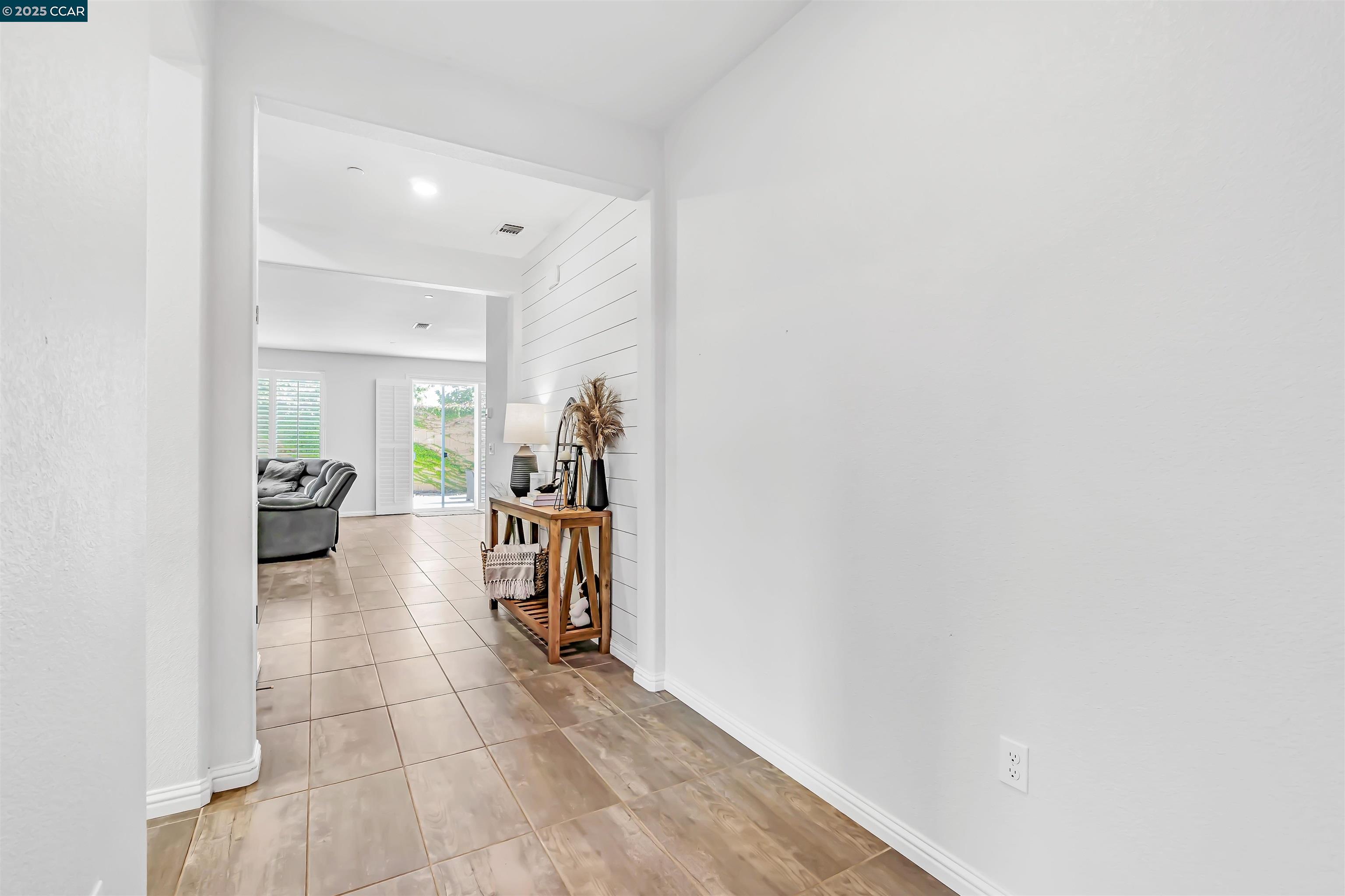 Brentwood, California, 94561, United States, 4 Bedrooms Bedrooms, ,2 BathroomsBathrooms,Residential,For Sale,1997182