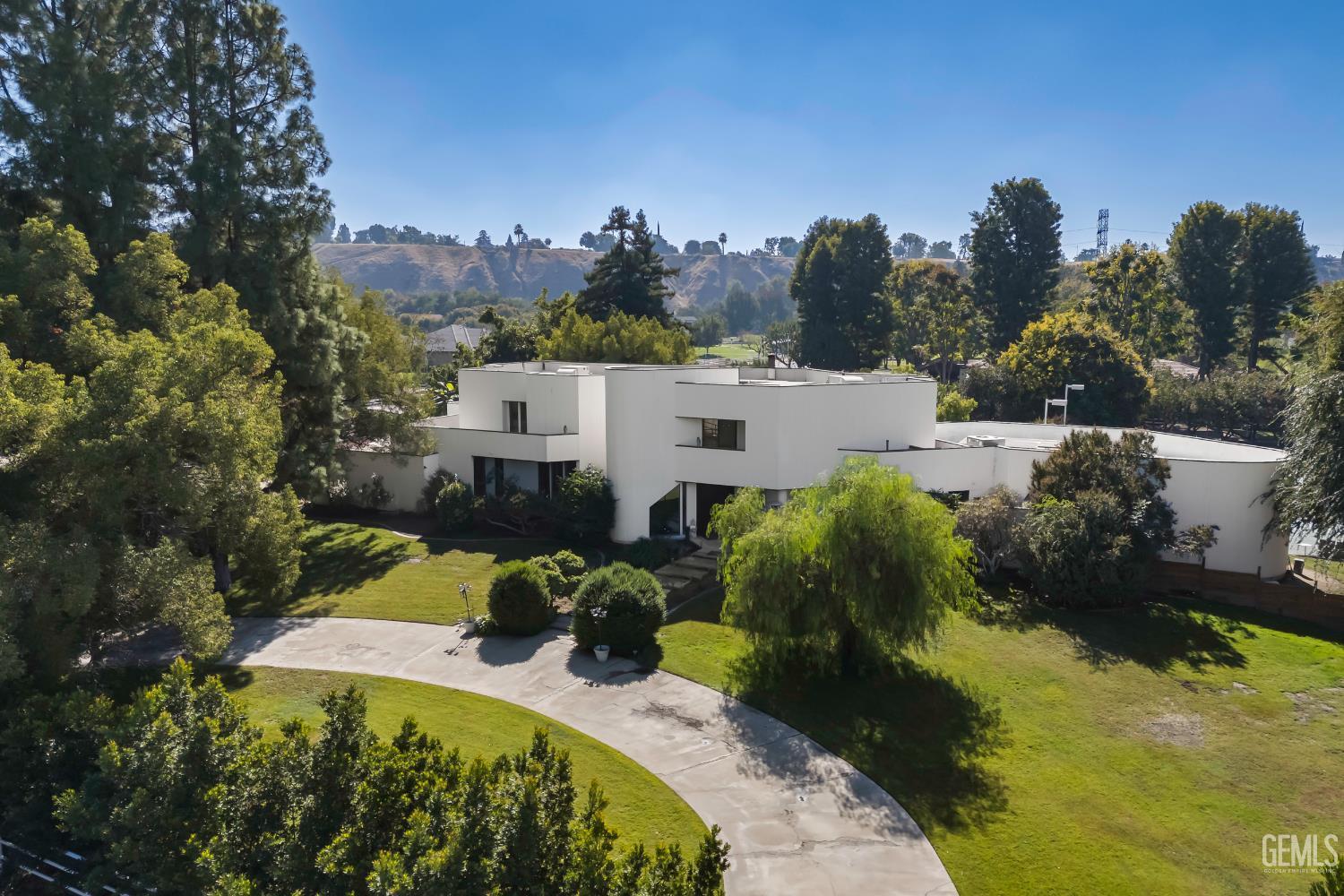 Bakersfield, California, 93308, United States, 5 Bedrooms Bedrooms, ,4 BathroomsBathrooms,Residential,For Sale,1975349