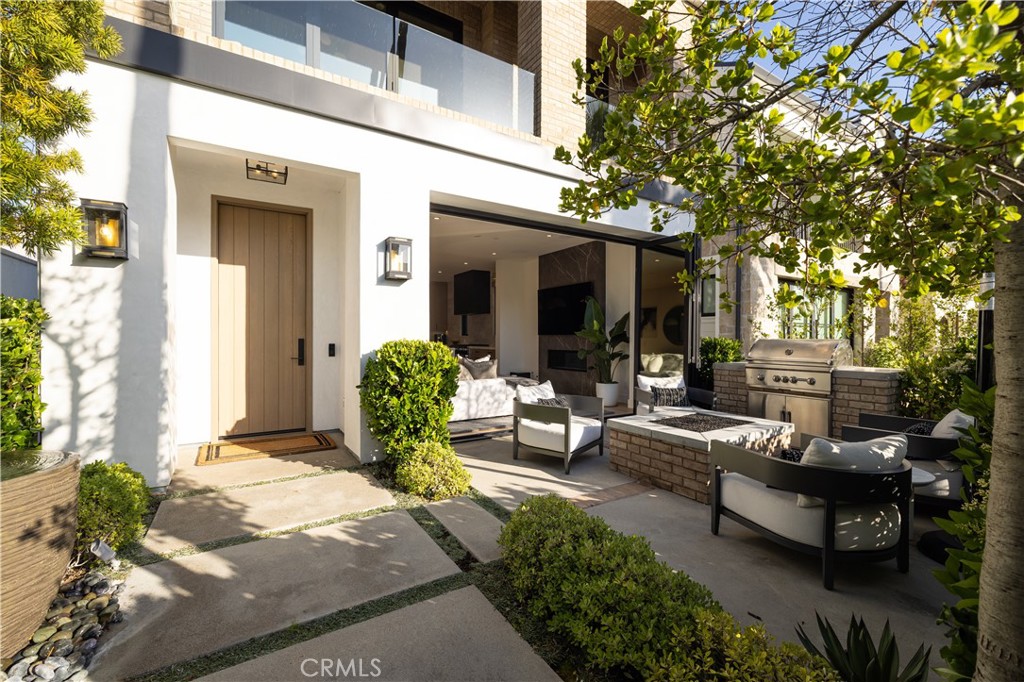 Corona del Mar, California, 92625, United States, 3 Bedrooms Bedrooms, ,4 BathroomsBathrooms,Residential,For Sale,1837053