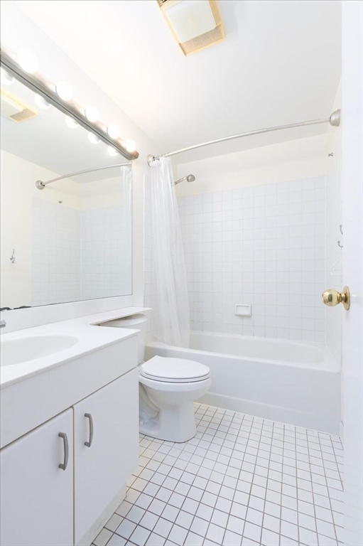 Cambridge, Massachusetts, 02139, United States, 2 Bedrooms Bedrooms, ,2 BathroomsBathrooms,Residential,For Sale,1975331