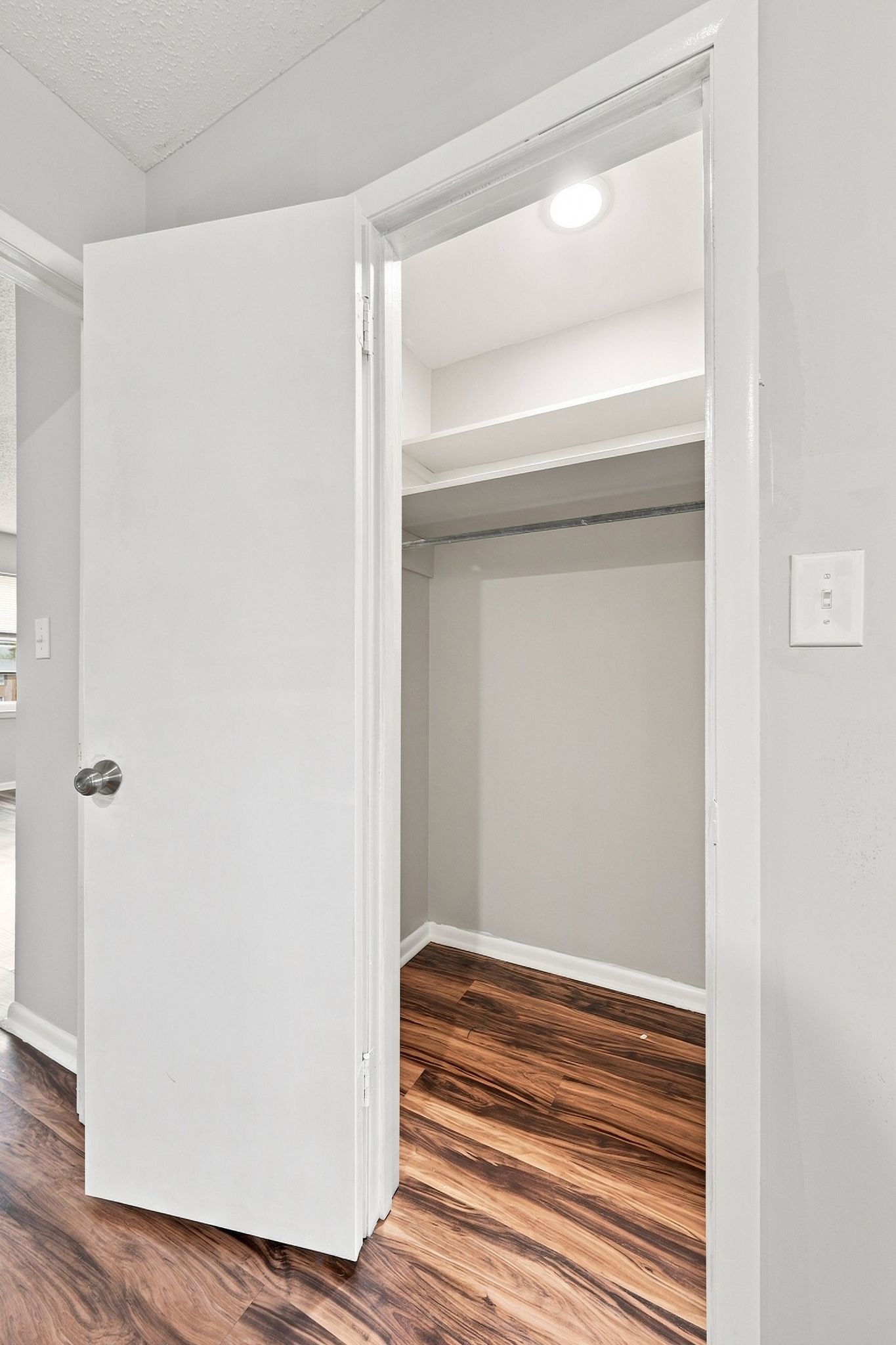 8204 Willowbrook Circle SE - 物件實景