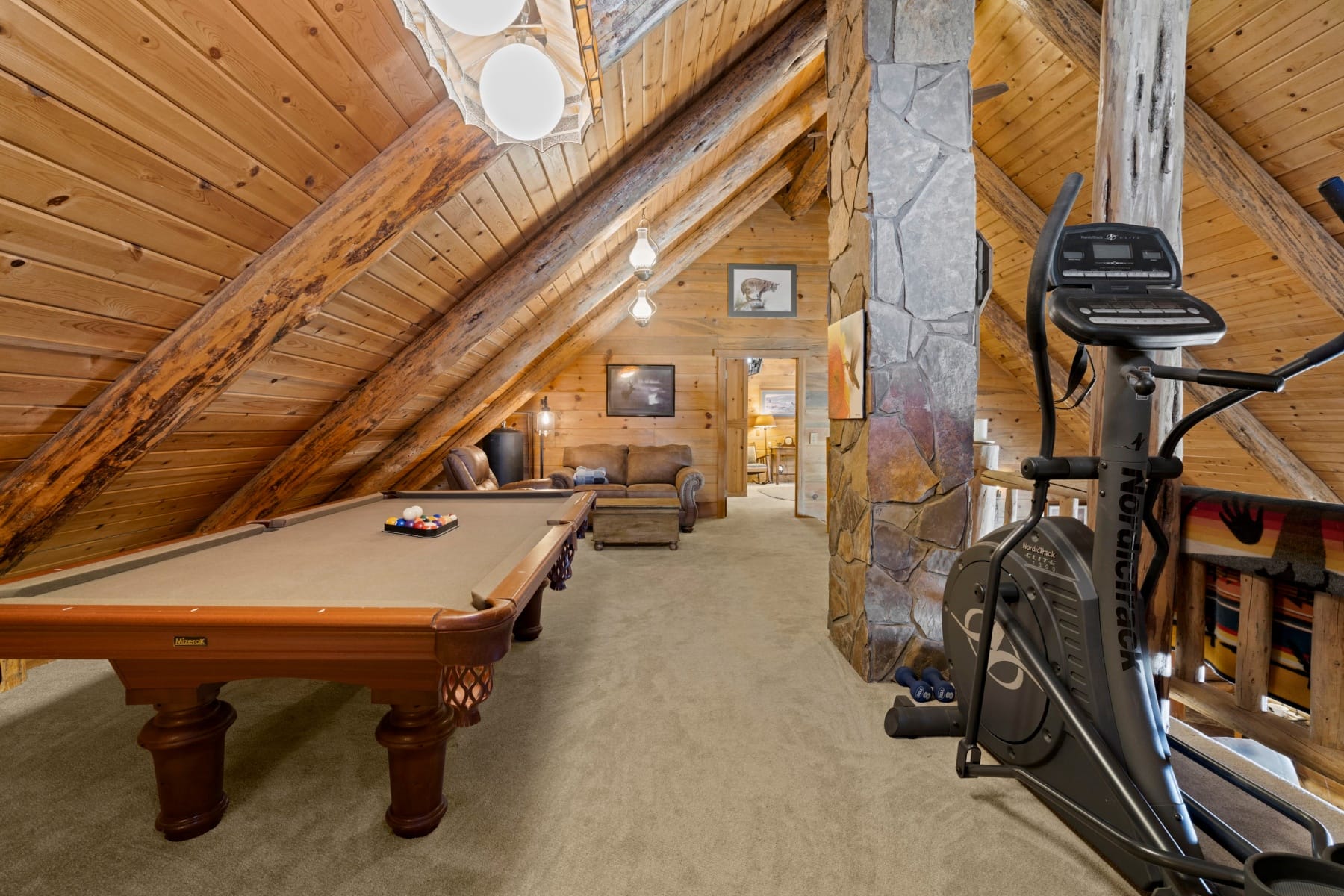  140643 KAMLOOP LN Gilchrist, OR 97737 - 物件實景