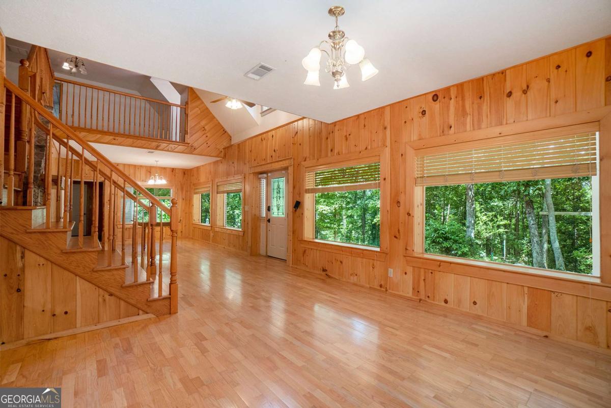 Blairsville, Georgia, 30512, United States, 4 Bedrooms Bedrooms, ,3 BathroomsBathrooms,Residential,For Sale,1859047