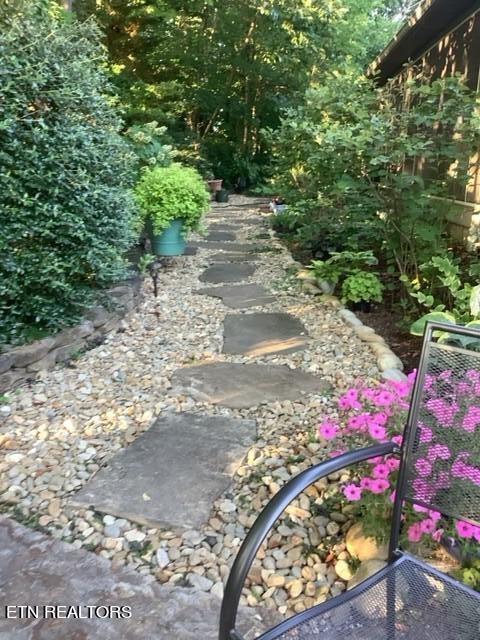 118 Oohleeno Way, Loudon, Tennessee, 37774, United States, 4 Bedrooms Bedrooms, ,3 BathroomsBathrooms,Residential,For Sale,118 Oohleeno Way,1640247