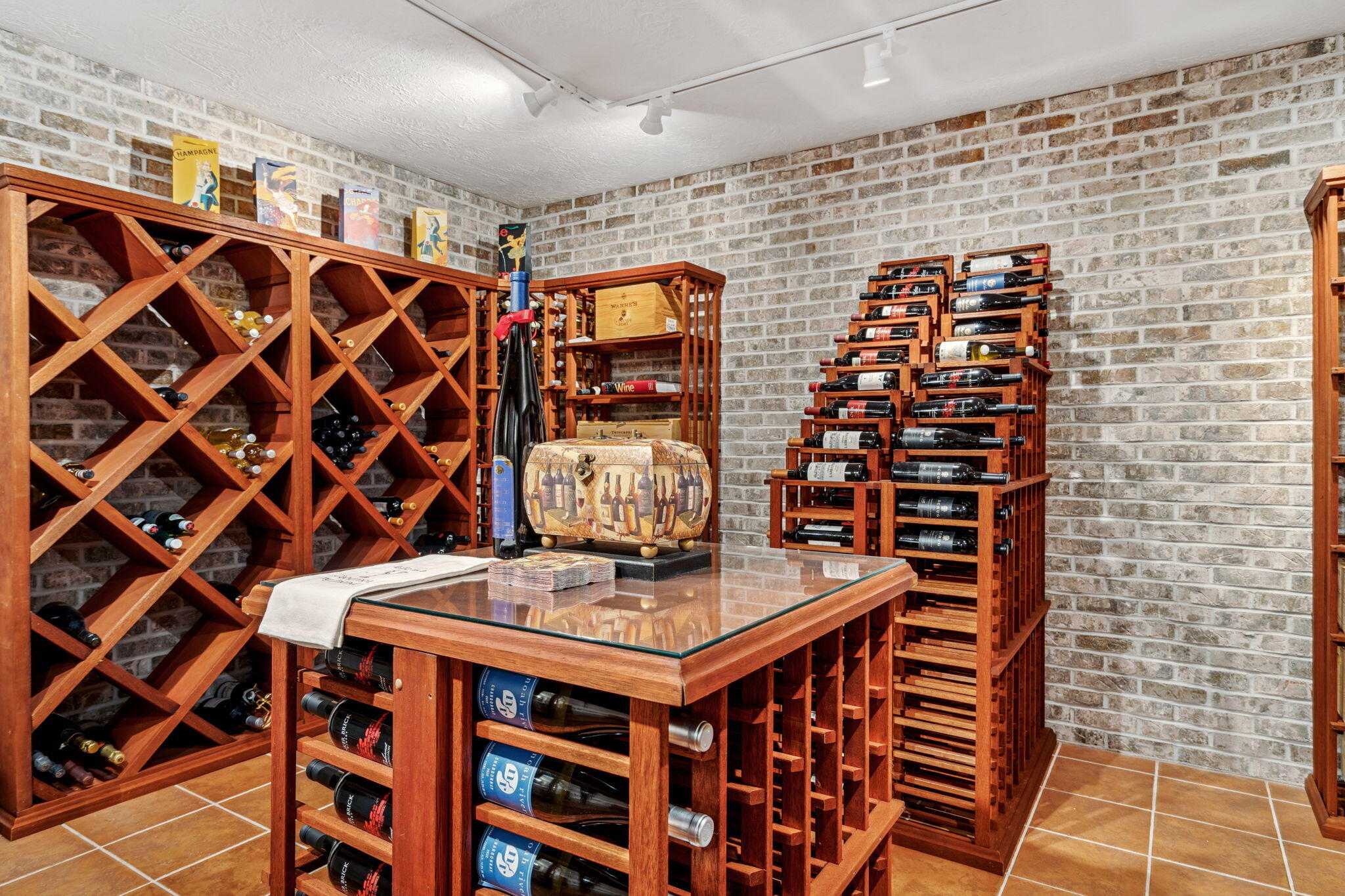 Saugatuck, Michigan, 49453, United States, 4 Bedrooms Bedrooms, ,5 BathroomsBathrooms,Residential,For Sale,1980395