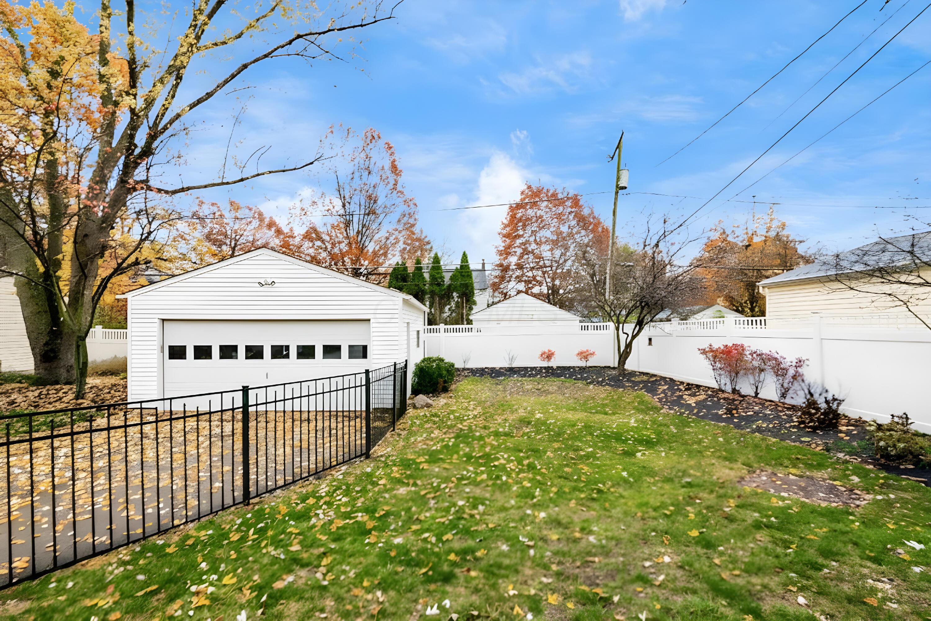 Columbus, Ohio, 43214, United States, 4 Bedrooms Bedrooms, ,3 BathroomsBathrooms,Residential,For Sale,1996077