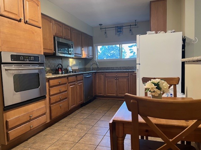 Squirrel Hill, Pennsylvania, 15217, United States, 6 Bedrooms Bedrooms, ,4 BathroomsBathrooms,Residential,For Sale,1969264