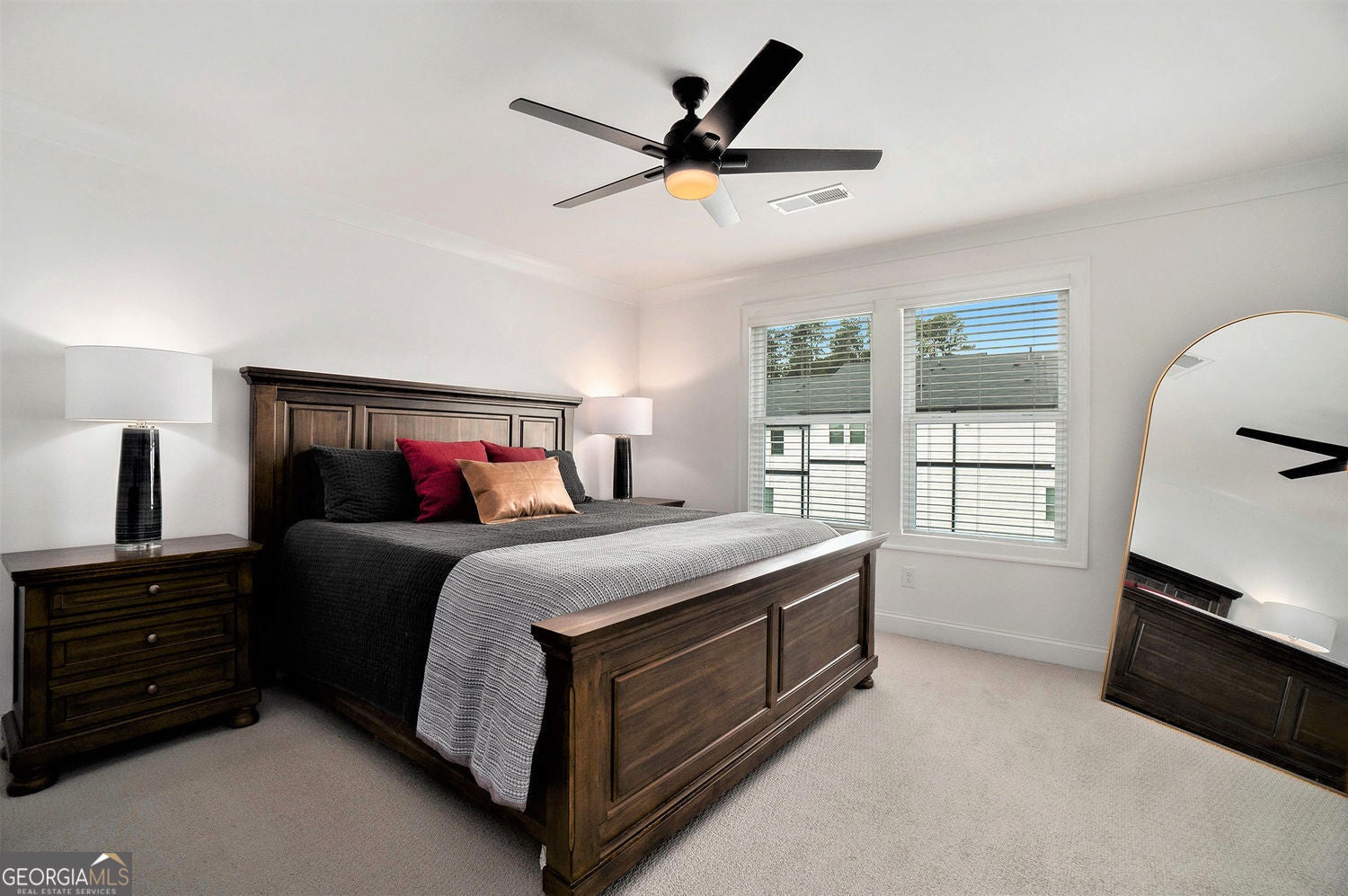 Smyrna, Georgia, 30126, United States, 4 Bedrooms Bedrooms, ,4 BathroomsBathrooms,Residential,For Sale,1959897