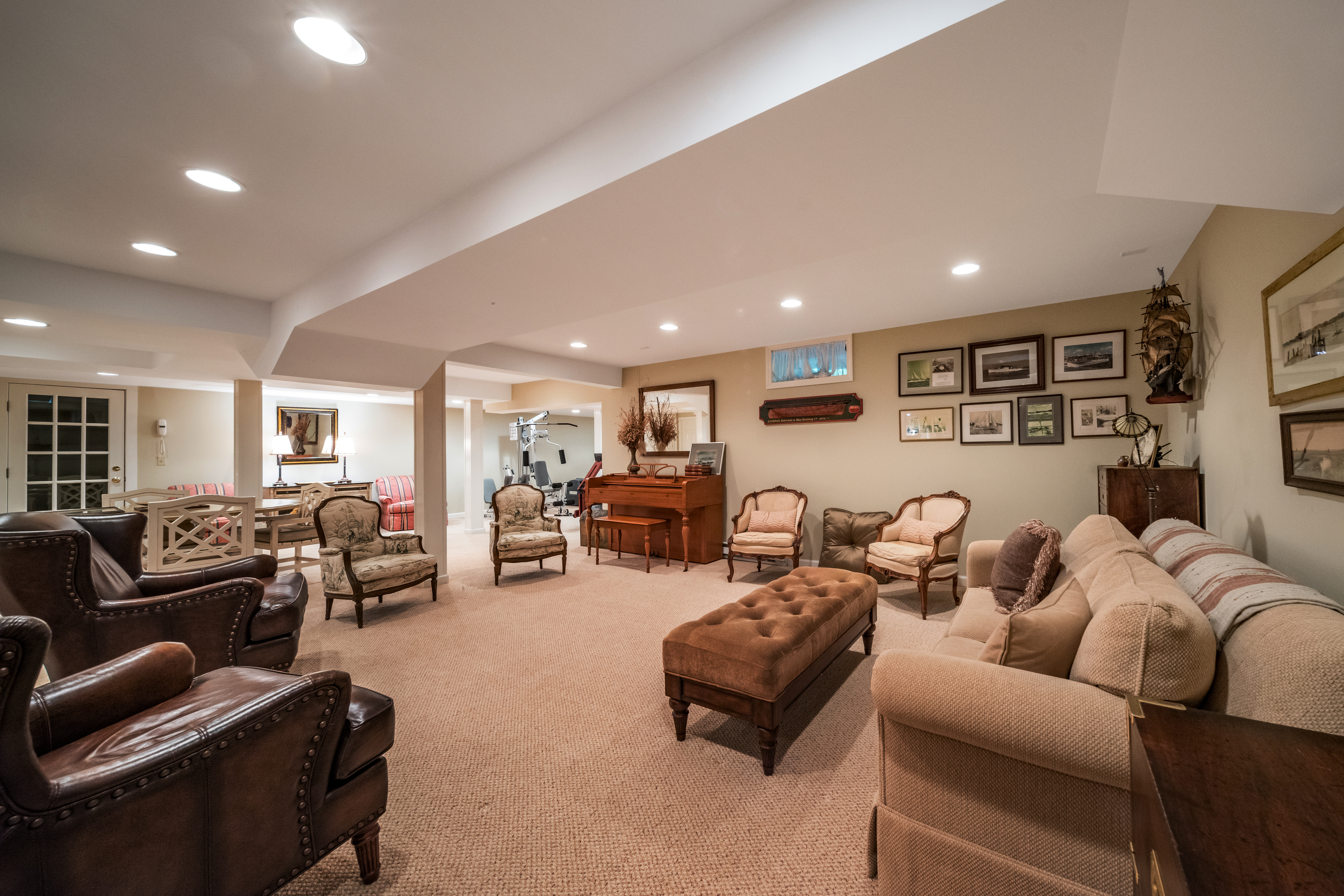  Stunning Custom Built Home on over 30 Acres of Bucolic Lane - 物件實景