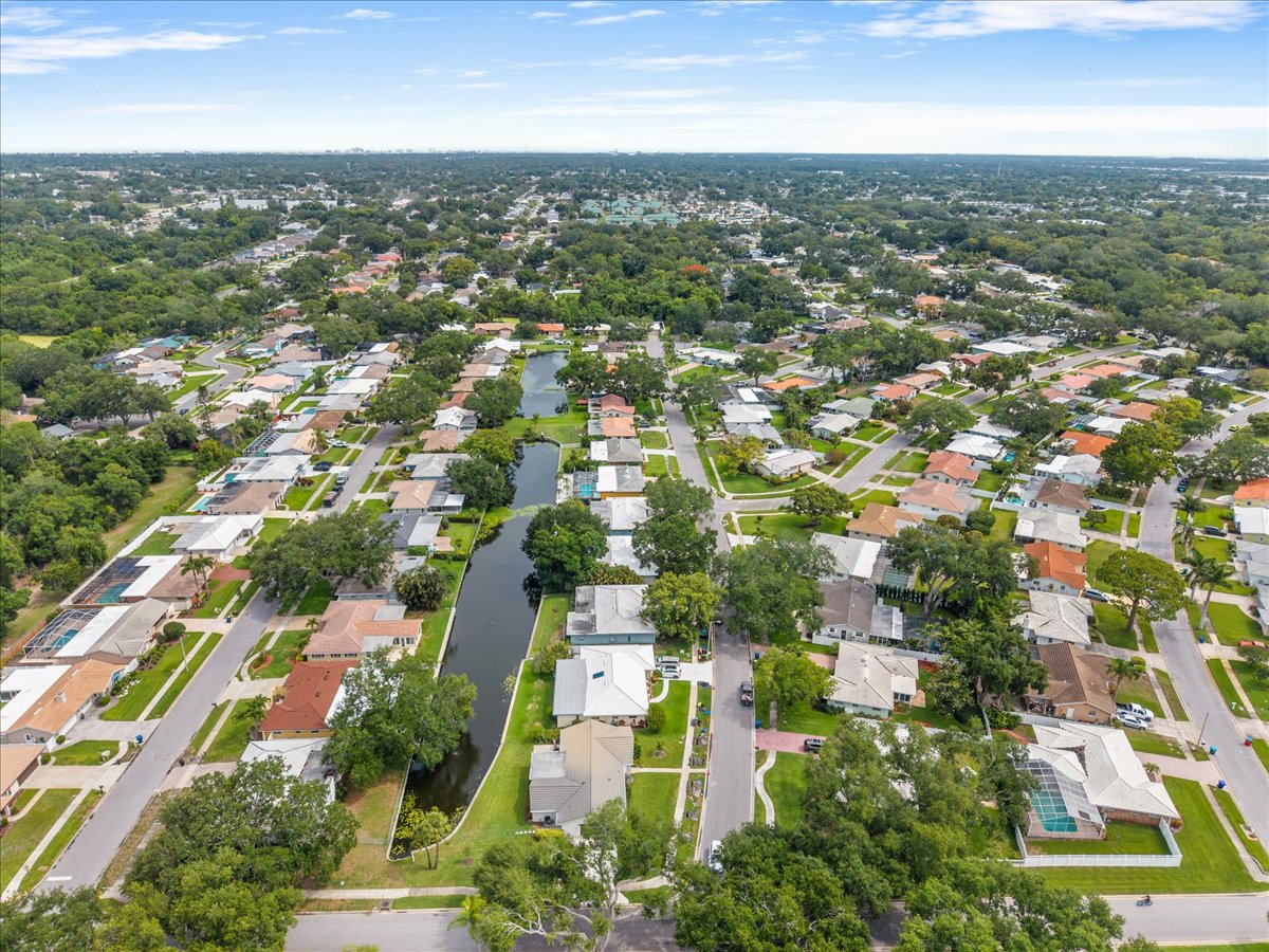 Seminole, Florida, 33772, United States, 3 Bedrooms Bedrooms, ,2 BathroomsBathrooms,Residential,For Sale,2048345