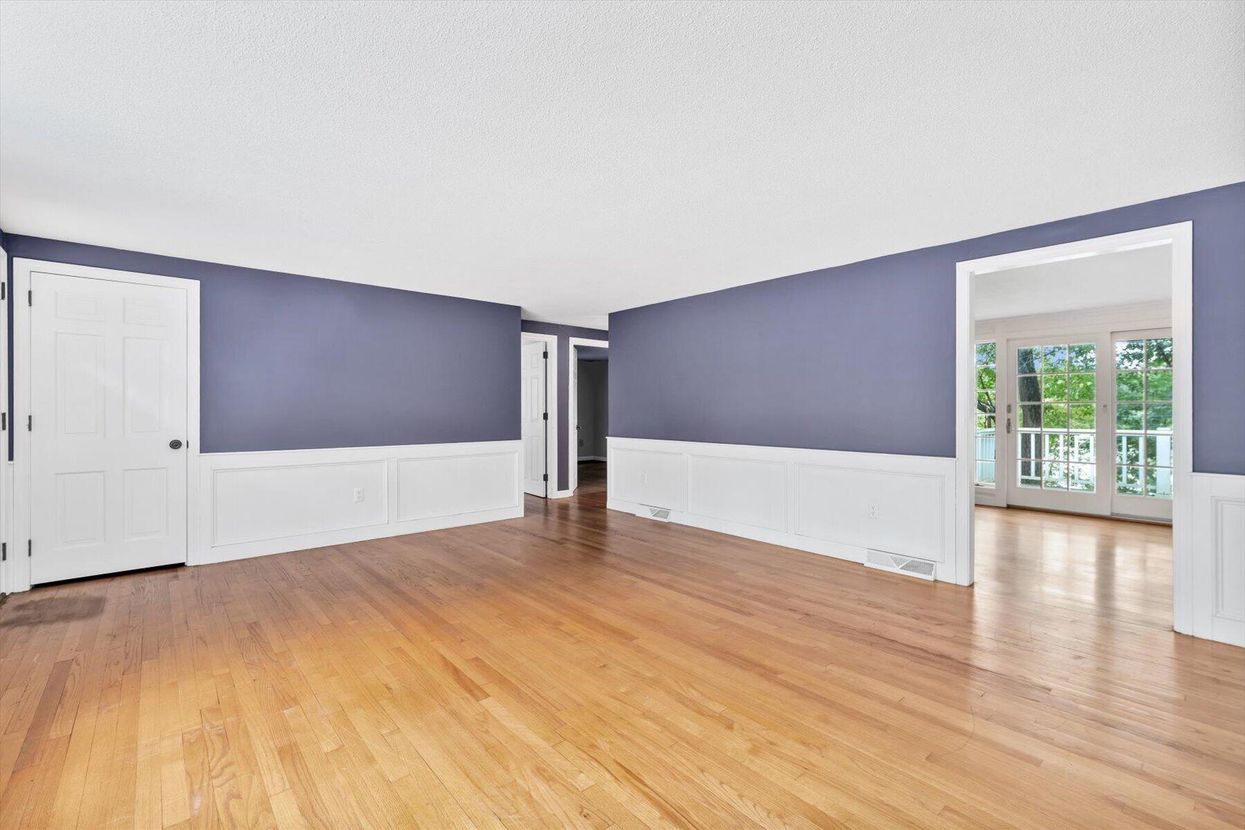  844 W Yarmouth Road - 物件實景