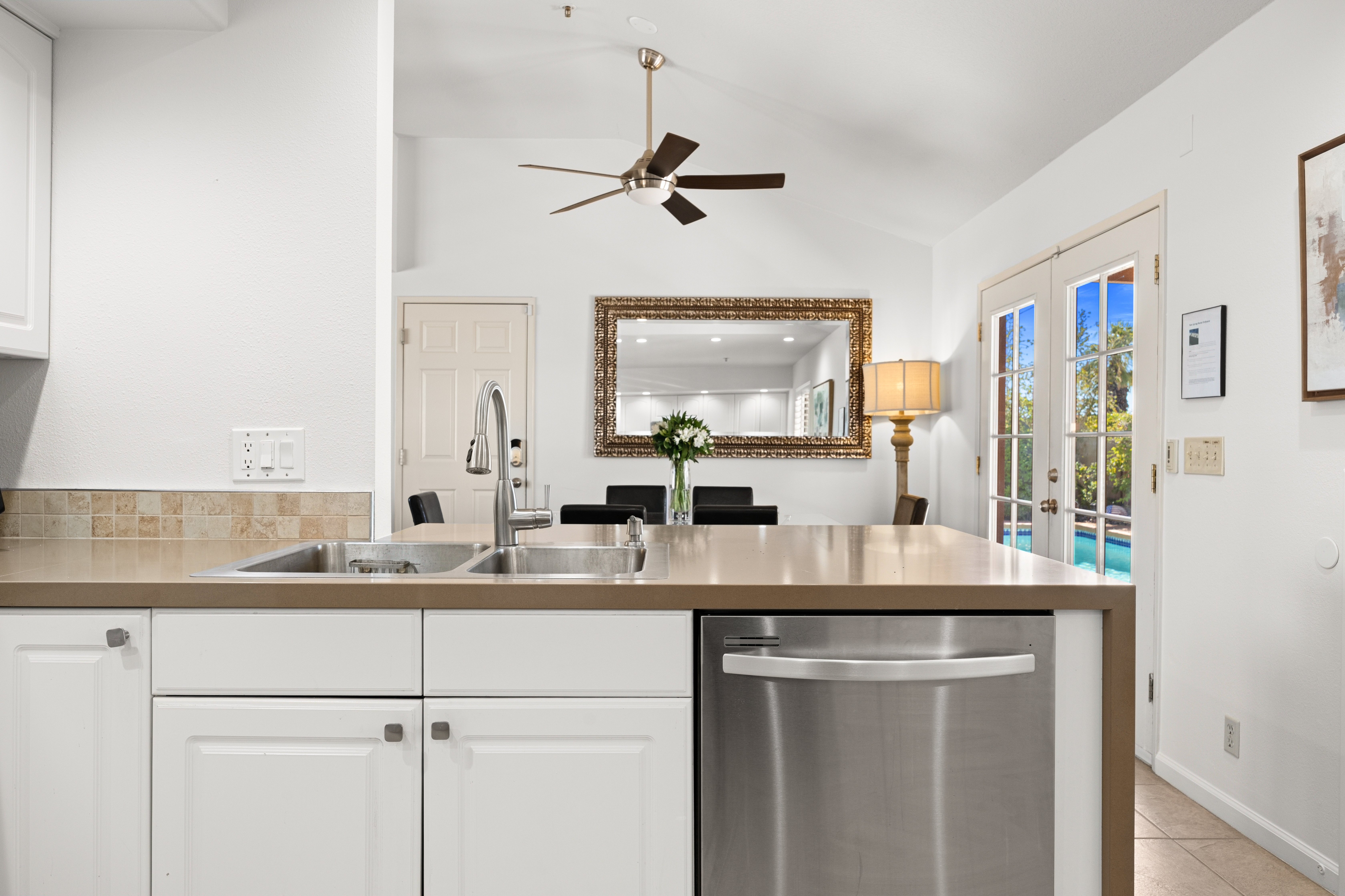  377 Cabrillo Road, Palm Springs, CA 92262 - 物件實景