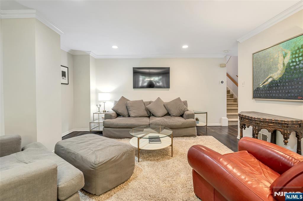 Twp of Washington, New Jersey, 07676, United States, 3 Bedrooms Bedrooms, ,3 BathroomsBathrooms,Residential,For Sale,1988270