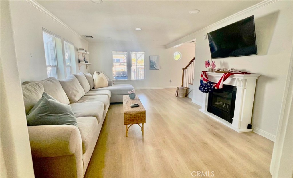 Newport Beach, California, 92660, United States, 3 Bedrooms Bedrooms, ,3 BathroomsBathrooms,Residential,For Sale,1892275