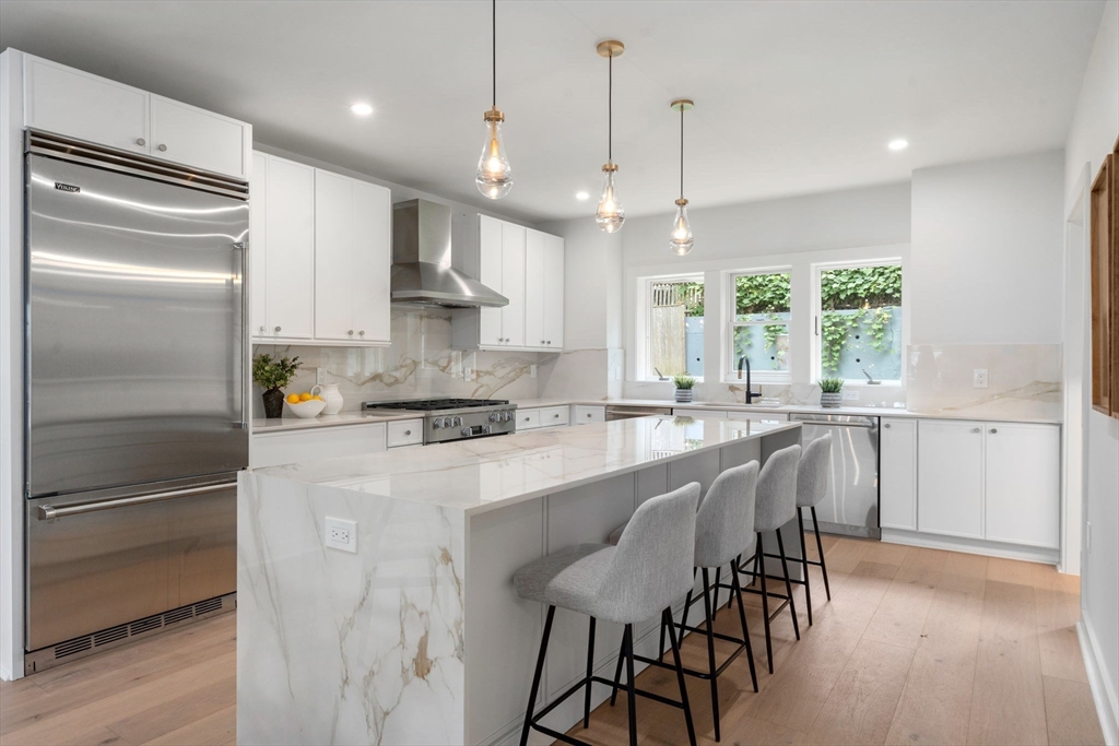 Brookline, Massachusetts, 02445, United States, 5 Bedrooms Bedrooms, ,5 BathroomsBathrooms,Residential,For Sale,1940156