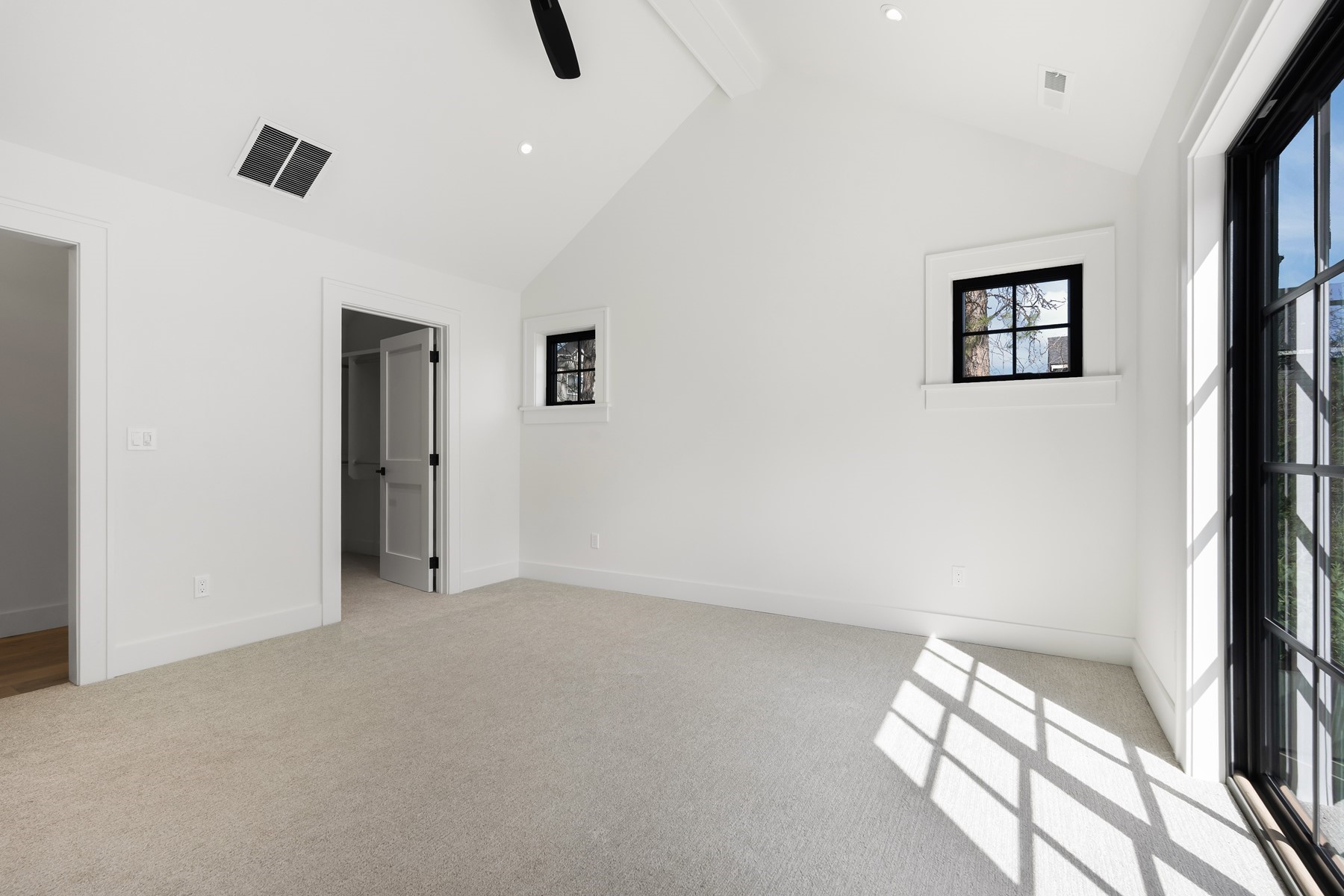  River Town Revival - 物件實景