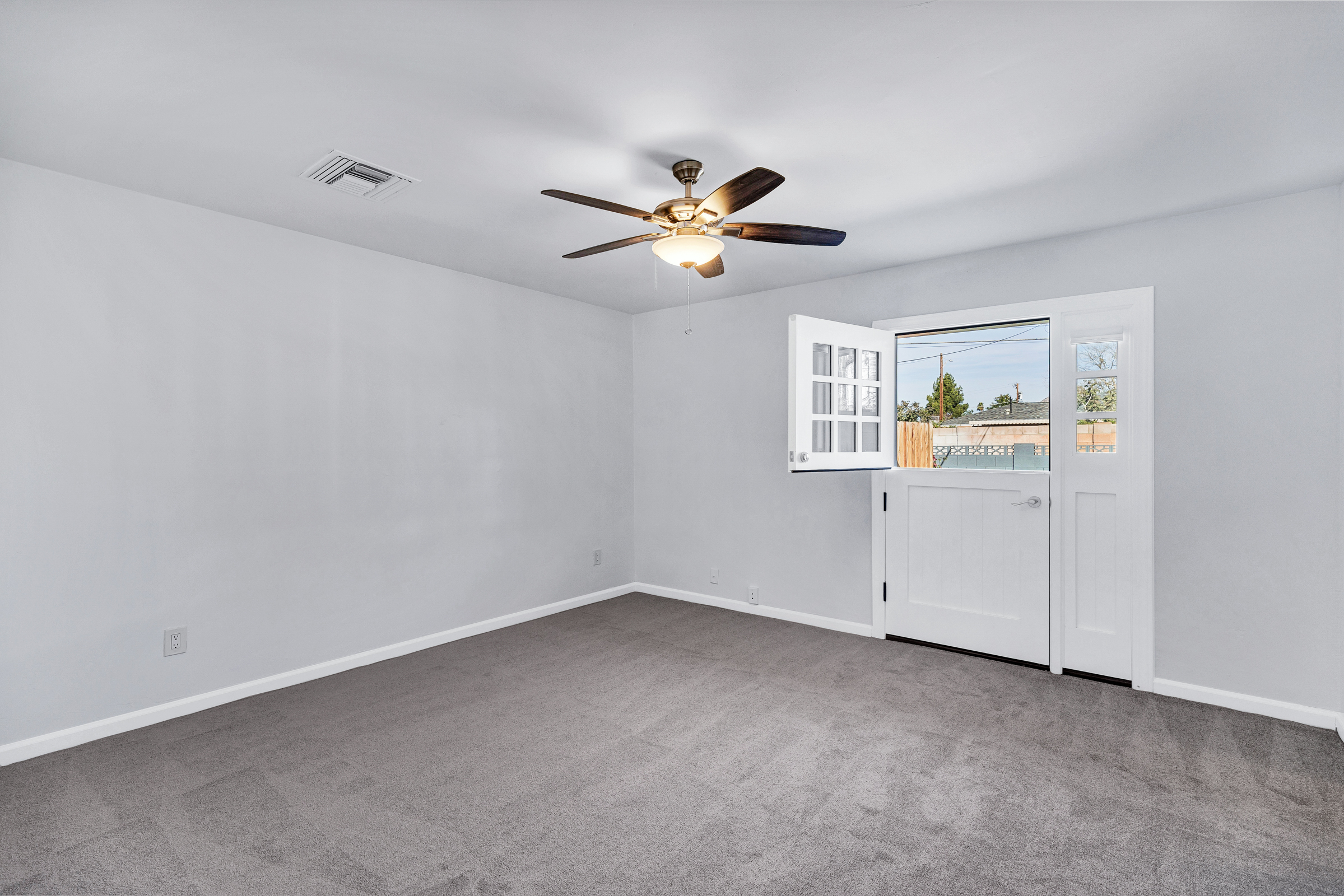 Phoenix, Arizona, 85016, United States, 4 Bedrooms Bedrooms, ,3 BathroomsBathrooms,Residential,For Sale,2013793