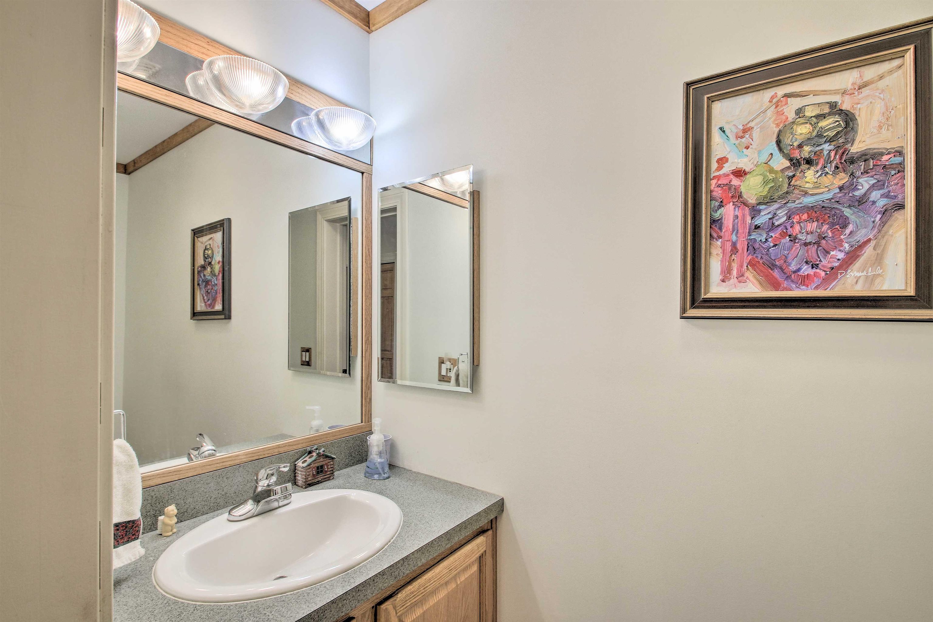 Easton, New Hampshire, 03580, United States, 3 Bedrooms Bedrooms, ,2 BathroomsBathrooms,Residential,For Sale,1846634