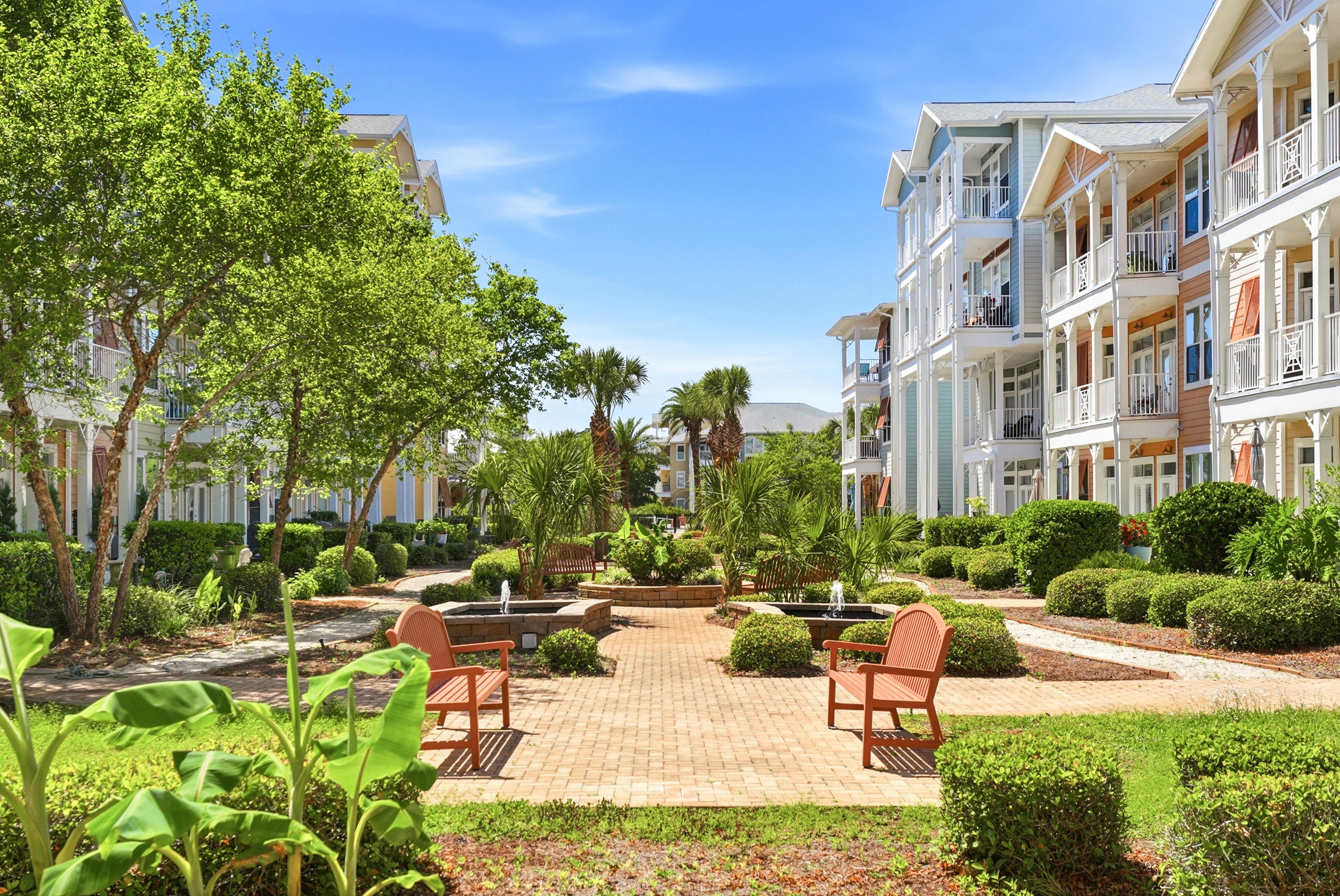  Resort-Style First-Floor Condo With Private Patio - 物件實景