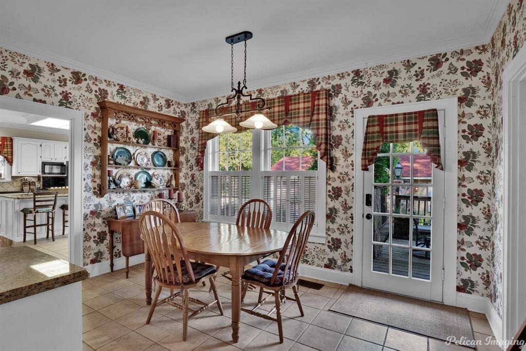 Shreveport, Louisiana, 71106, United States, 5 Bedrooms Bedrooms, ,4 BathroomsBathrooms,Residential,For Sale,1779420